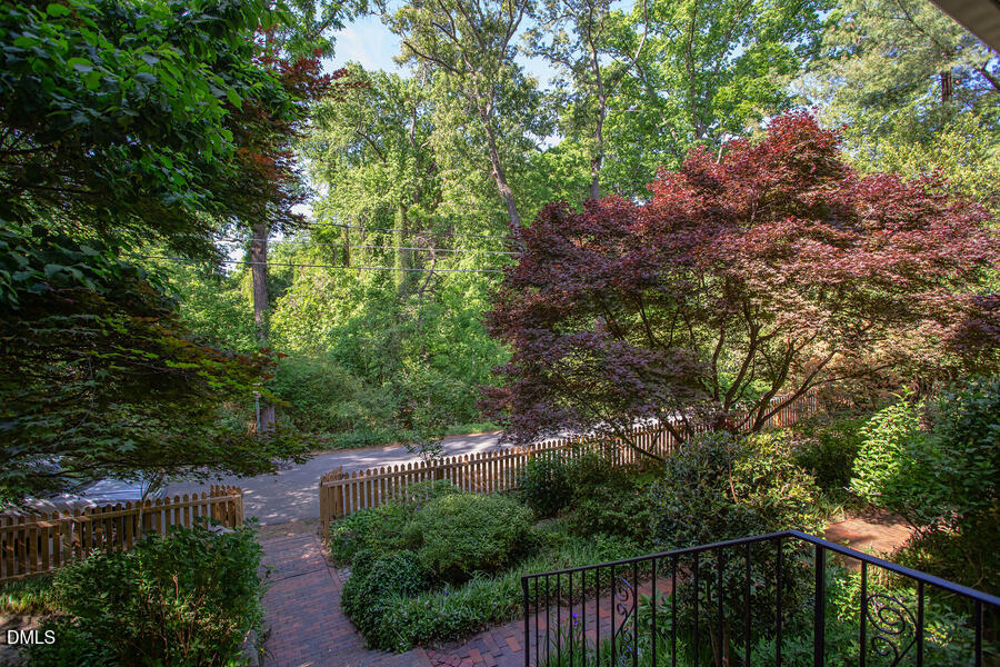 8 Cobb Terrace