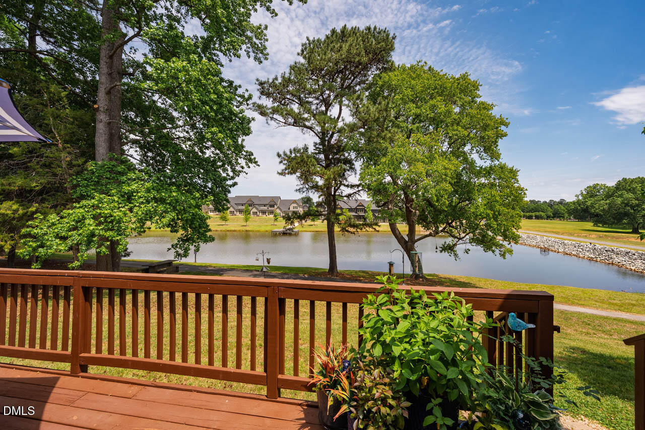 204 Cedar Ridge Way