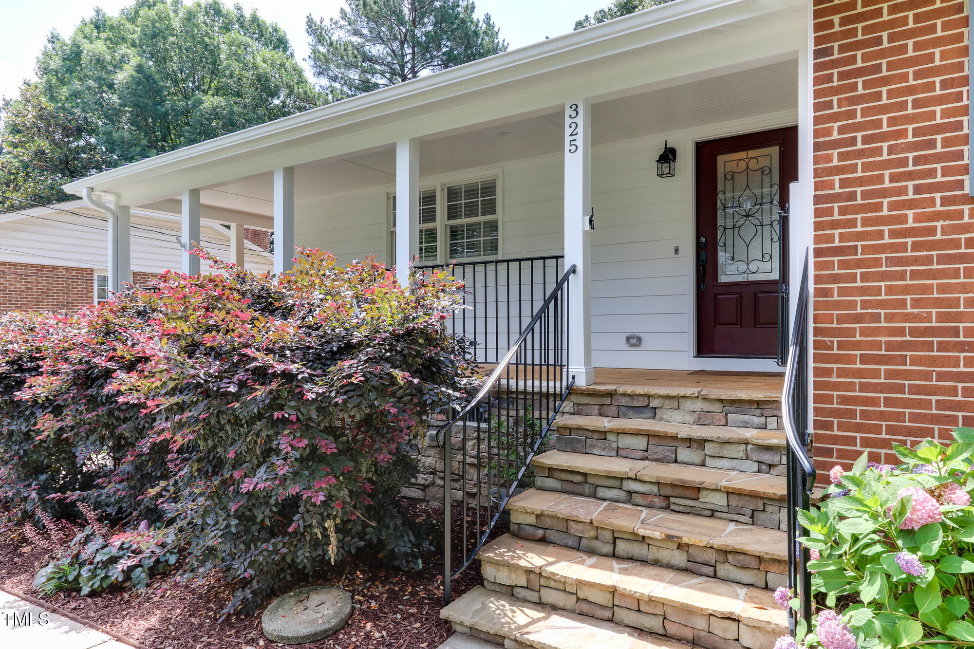 325 Northfield Drive