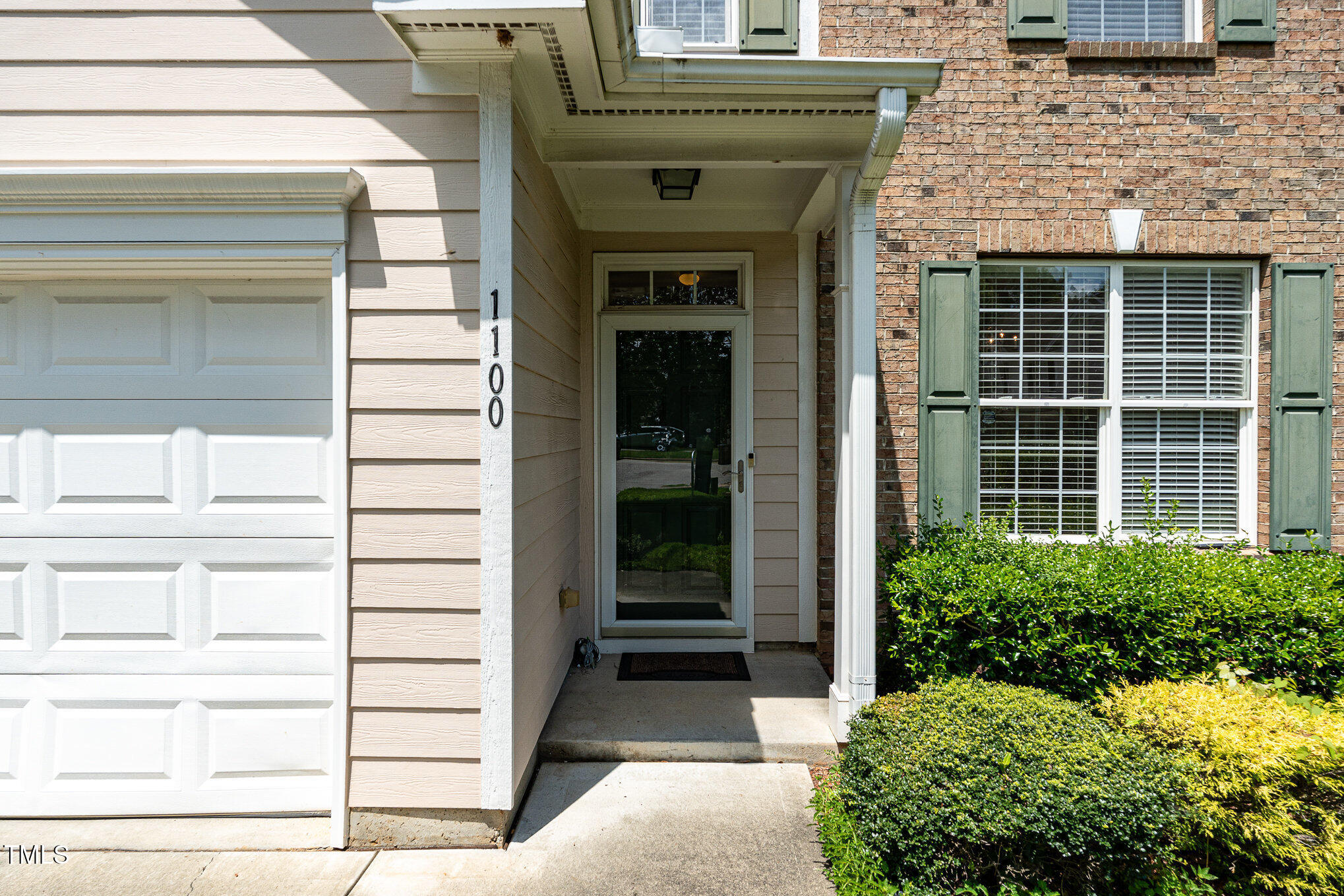 1100 Washhouse Lane