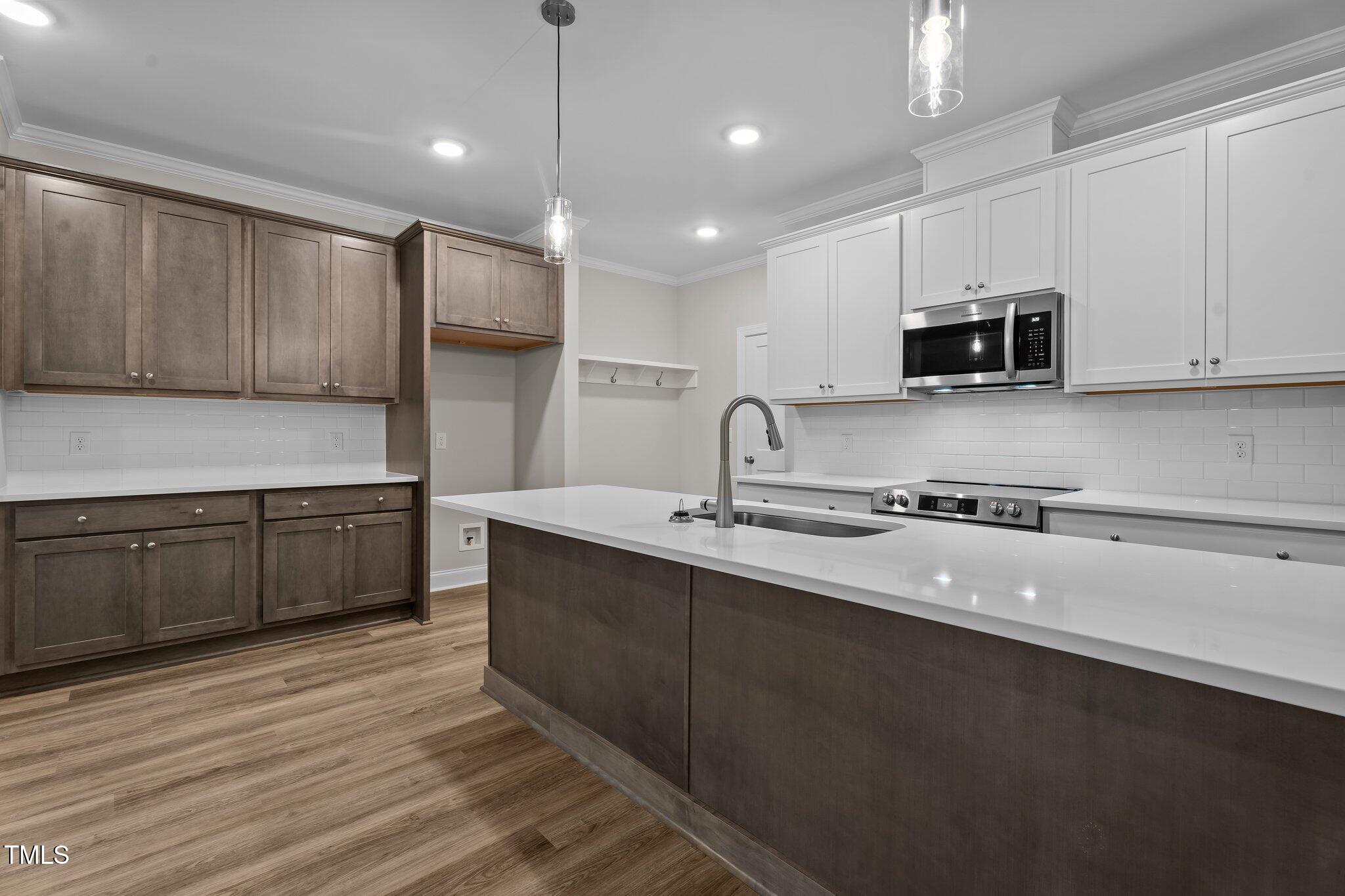 20 Diamond Creek Drive
