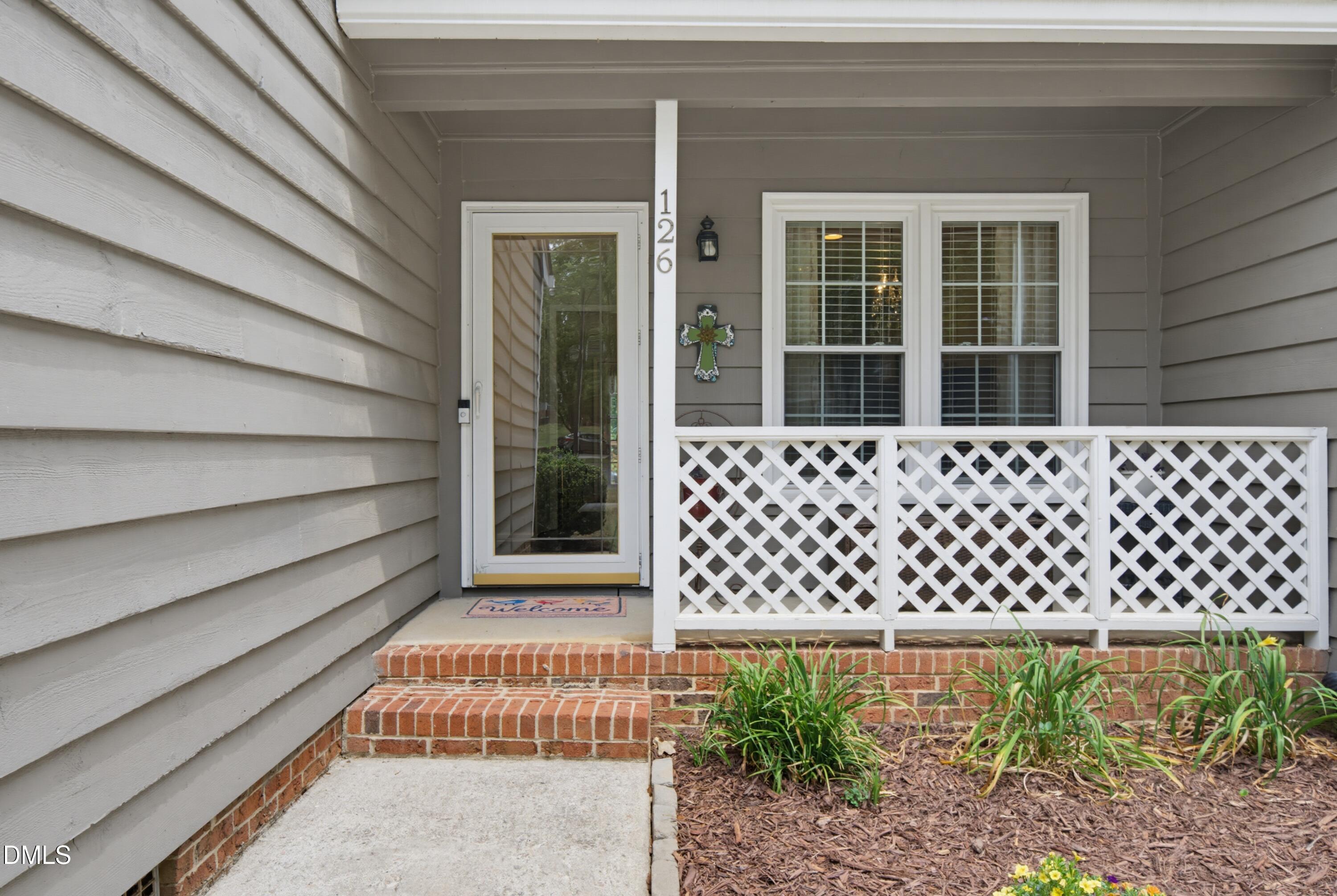 126 Lake Hollow Circle