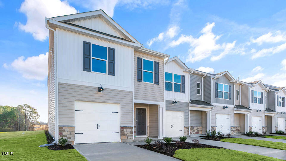 426 Honeycutt Oaks Drive