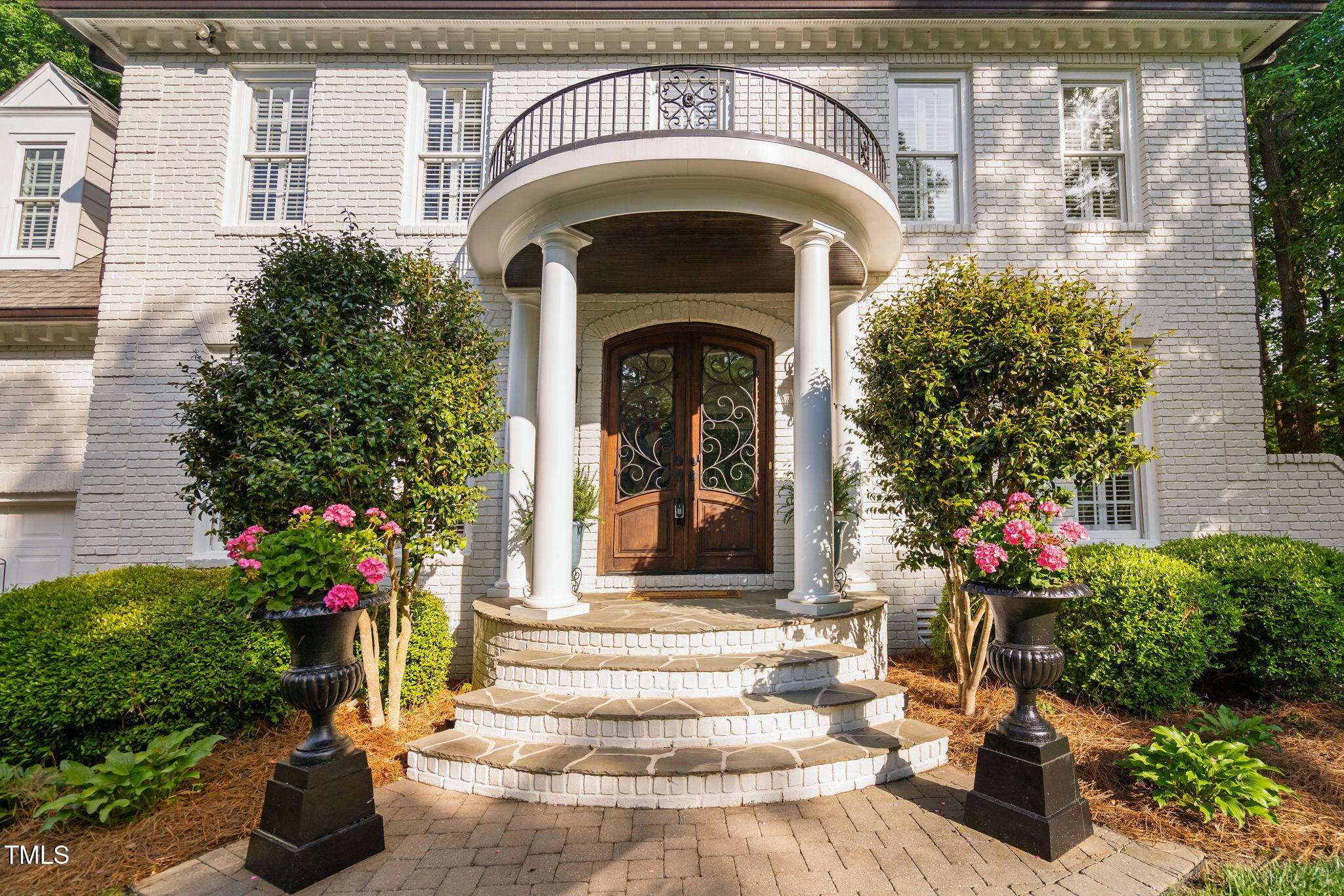 106 Clendenen Court