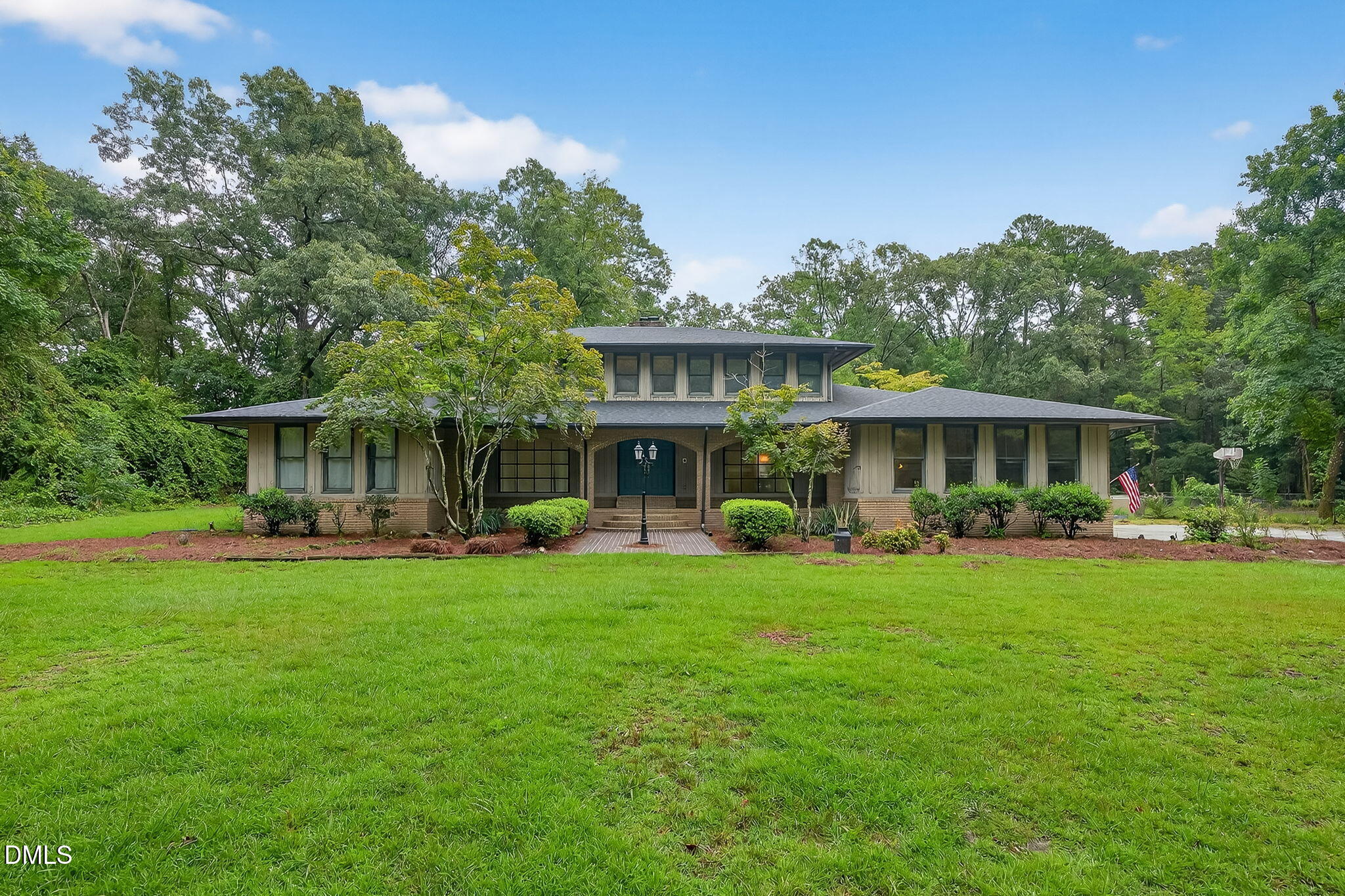 2544 Dogwood Lane
