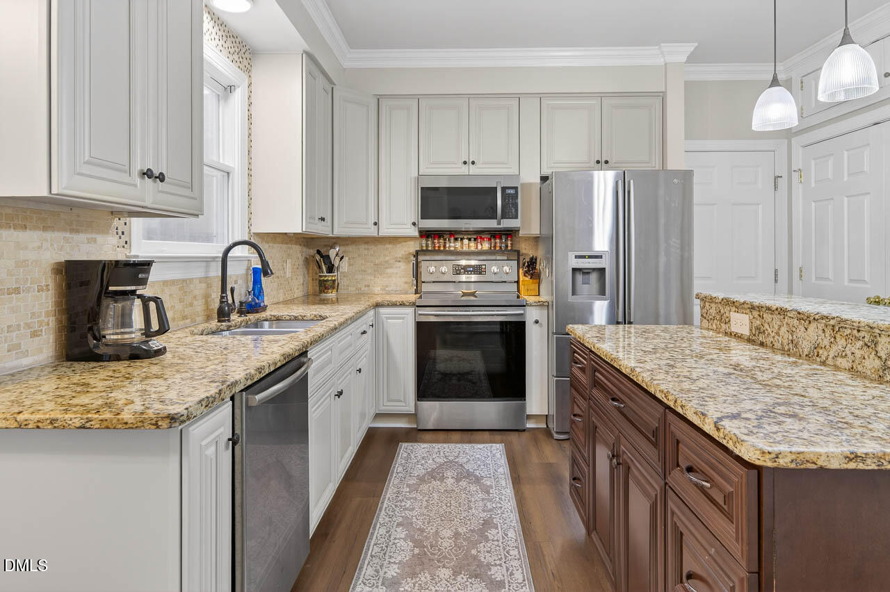 7905 Pony Pasture Court