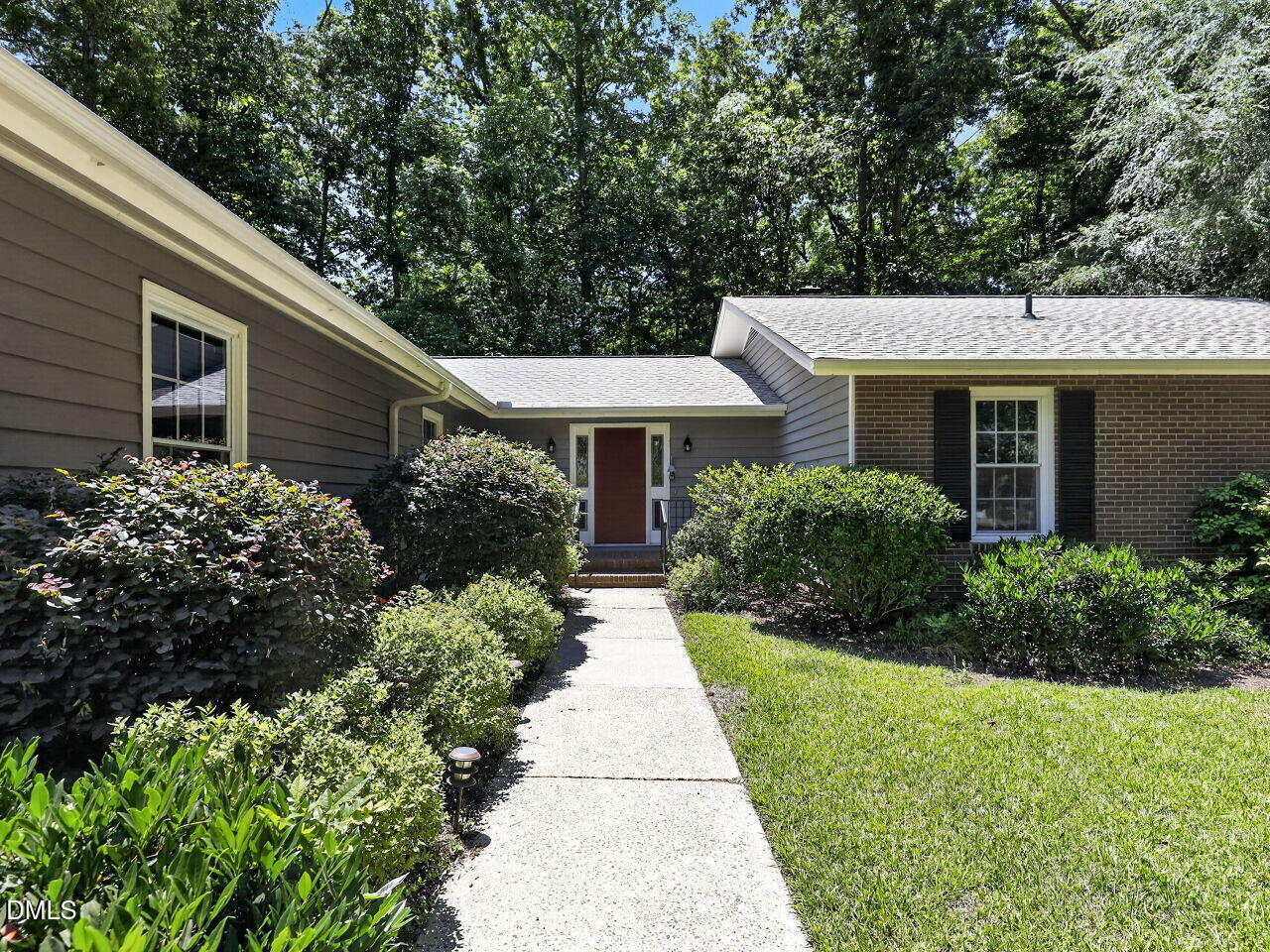 103 Deerwood Court