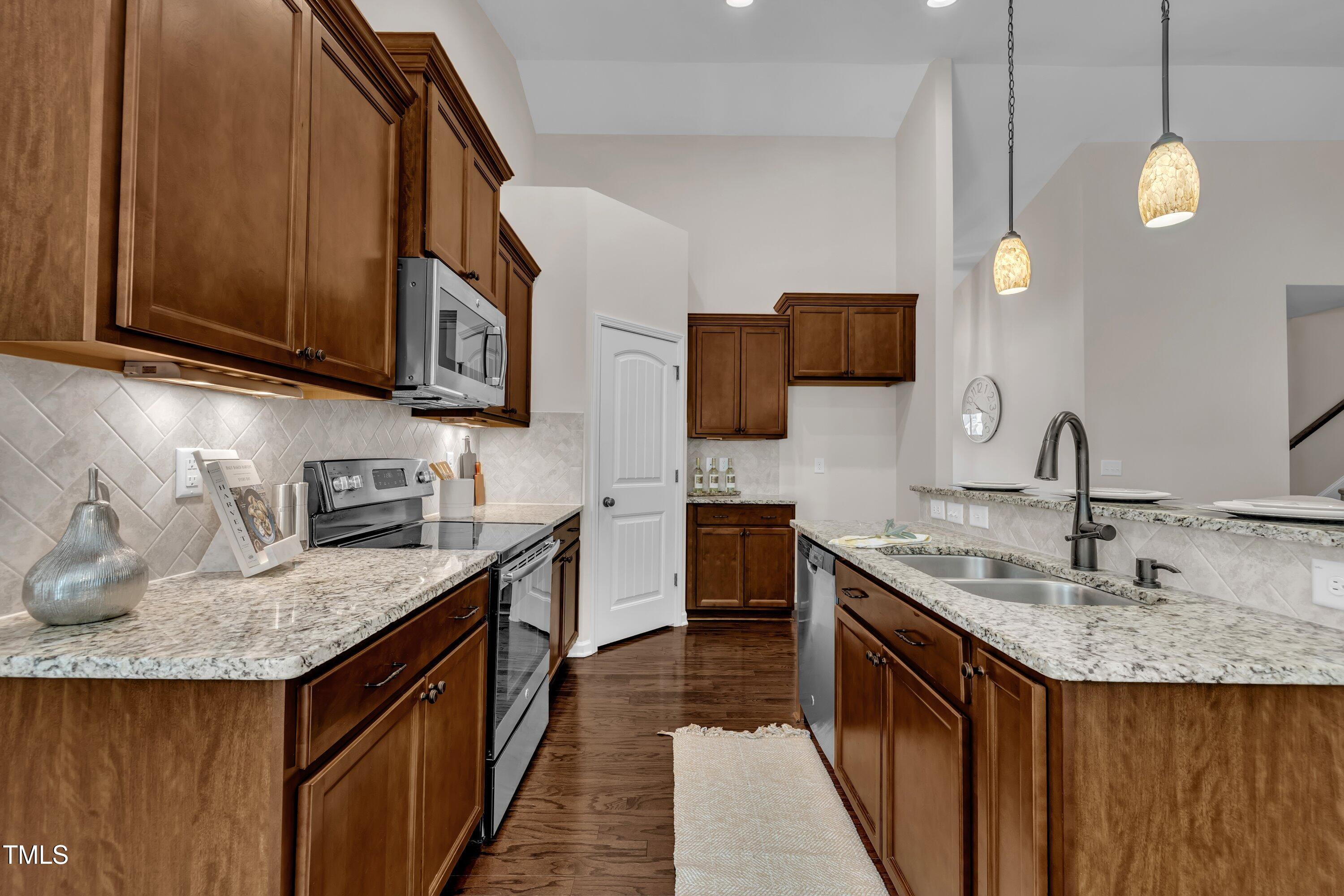 601 Minerva Dale Drive