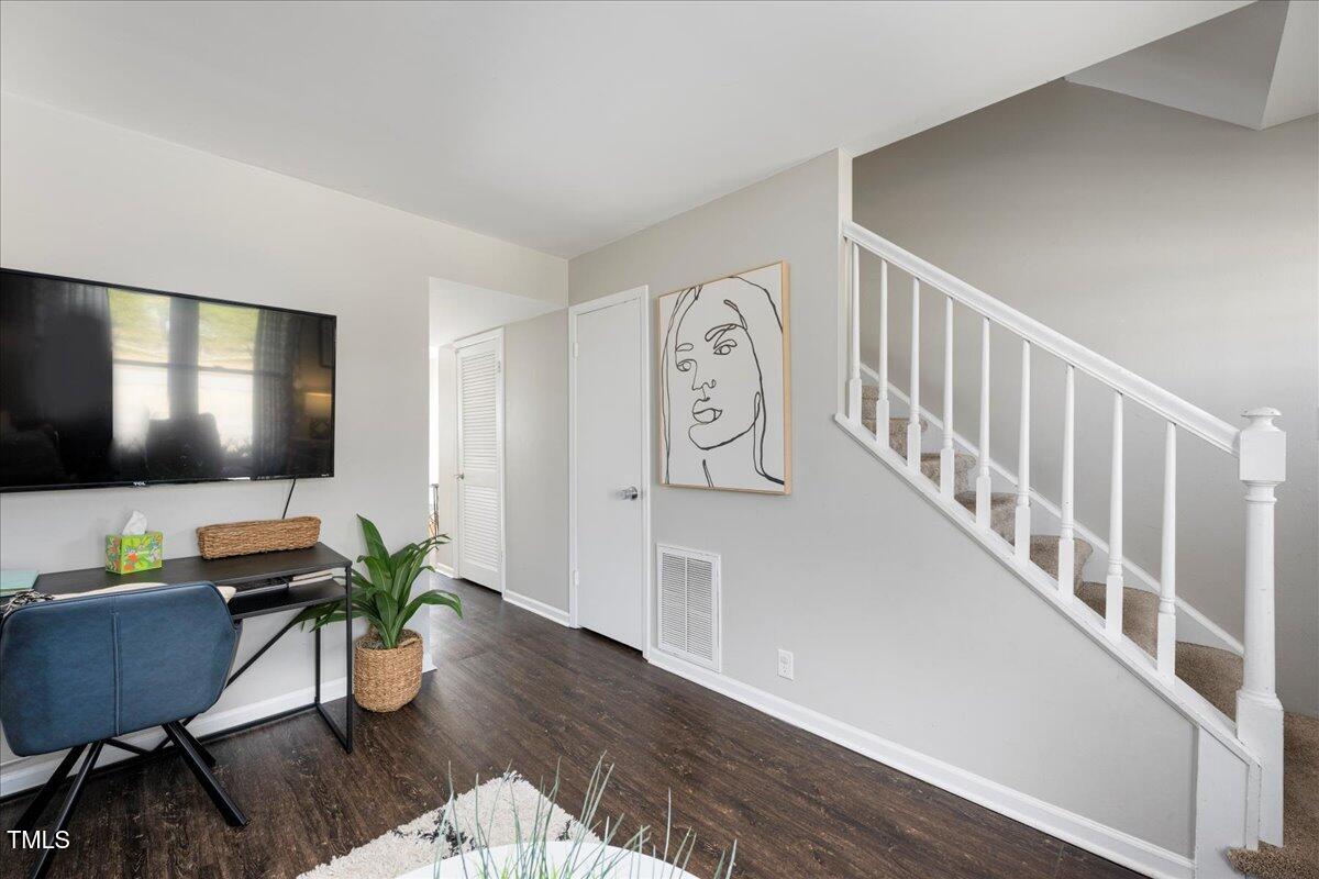 Apex, North Carolina 27502, United States, 4 Bedrooms Bedrooms, ,3 BathroomsBathrooms,Residential,Pending,131908