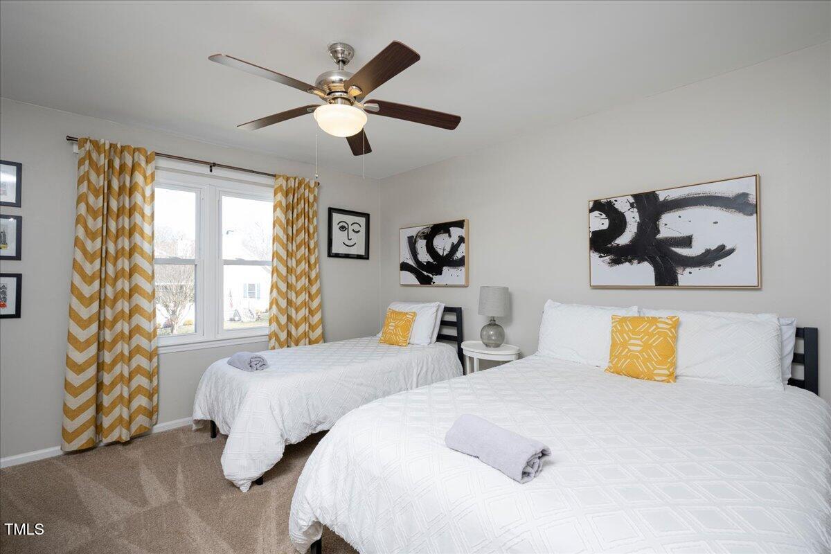 Apex, North Carolina 27502, United States, 4 Bedrooms Bedrooms, ,3 BathroomsBathrooms,Residential,Pending,131908