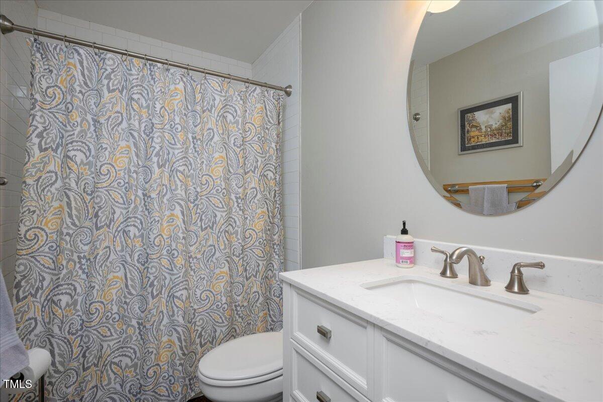 Apex, North Carolina 27502, United States, 4 Bedrooms Bedrooms, ,3 BathroomsBathrooms,Residential,Pending,131908