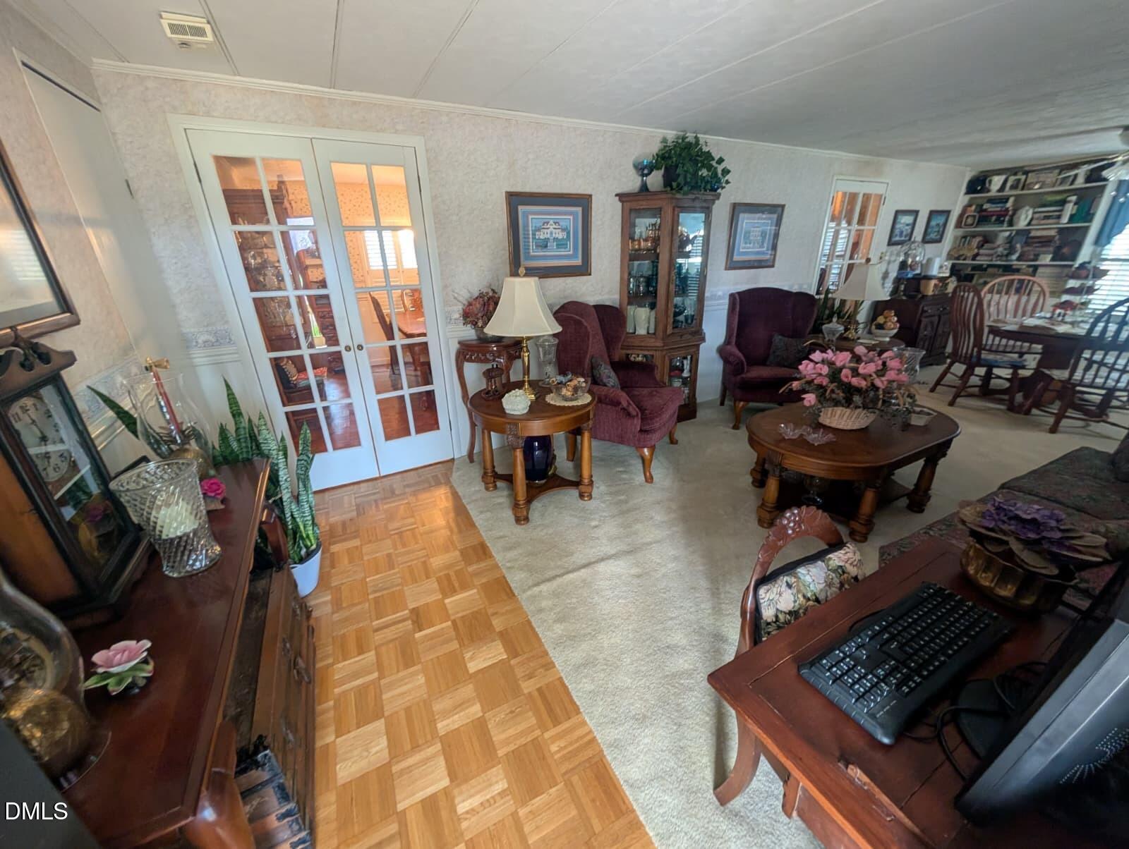 8043 Crawford Currin Road