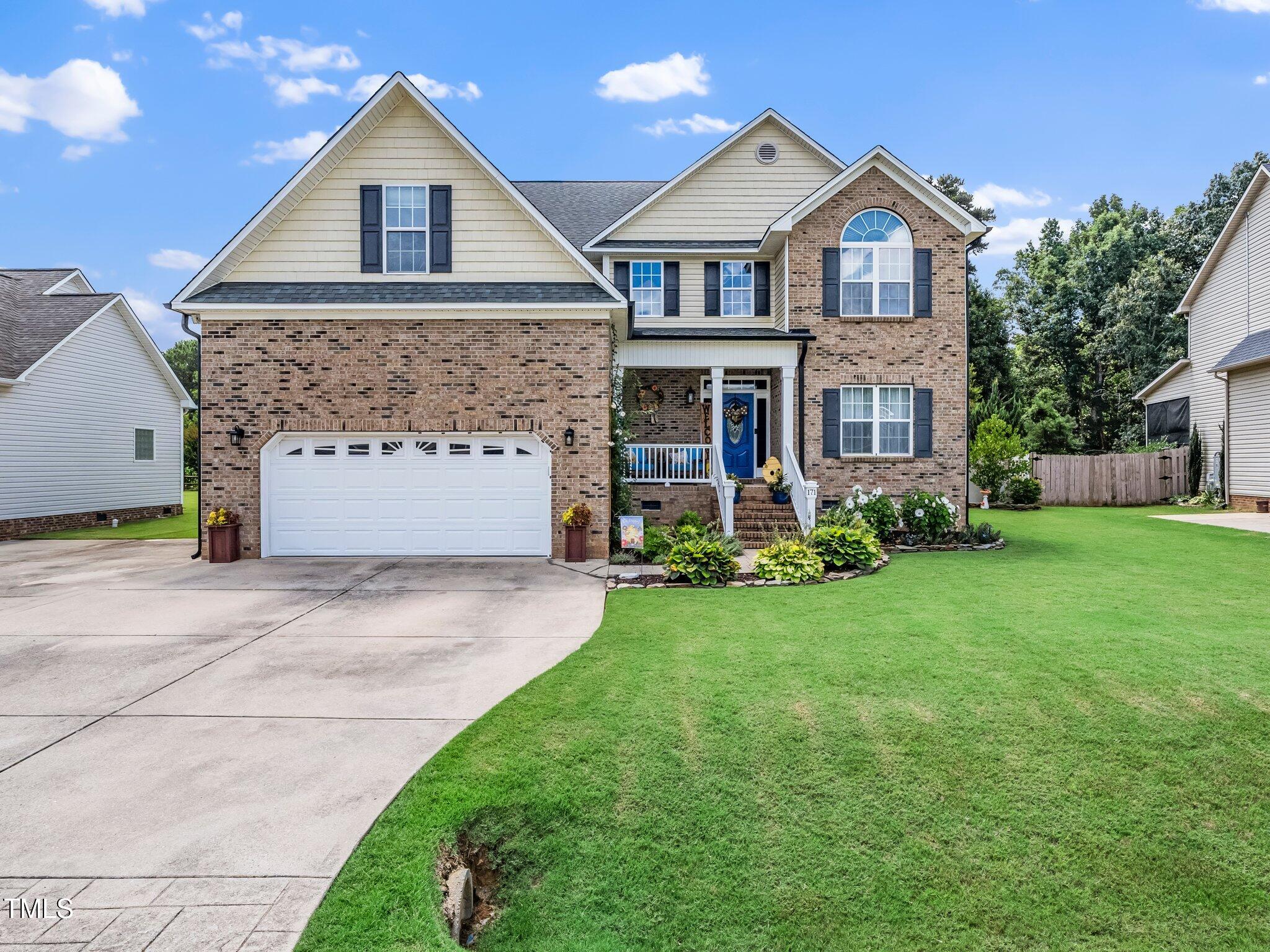 171 Winding Oak Way