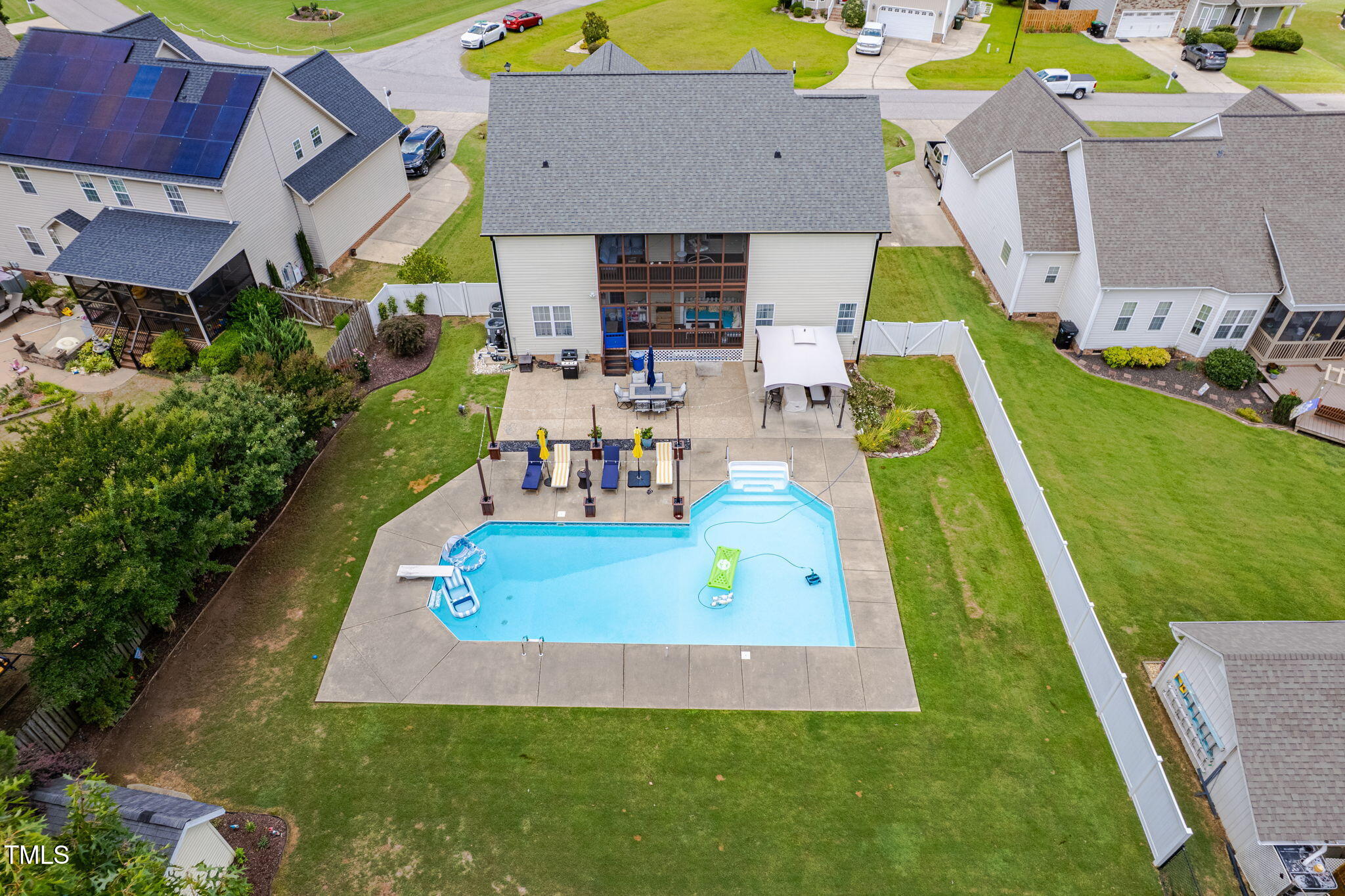 171 Winding Oak Way