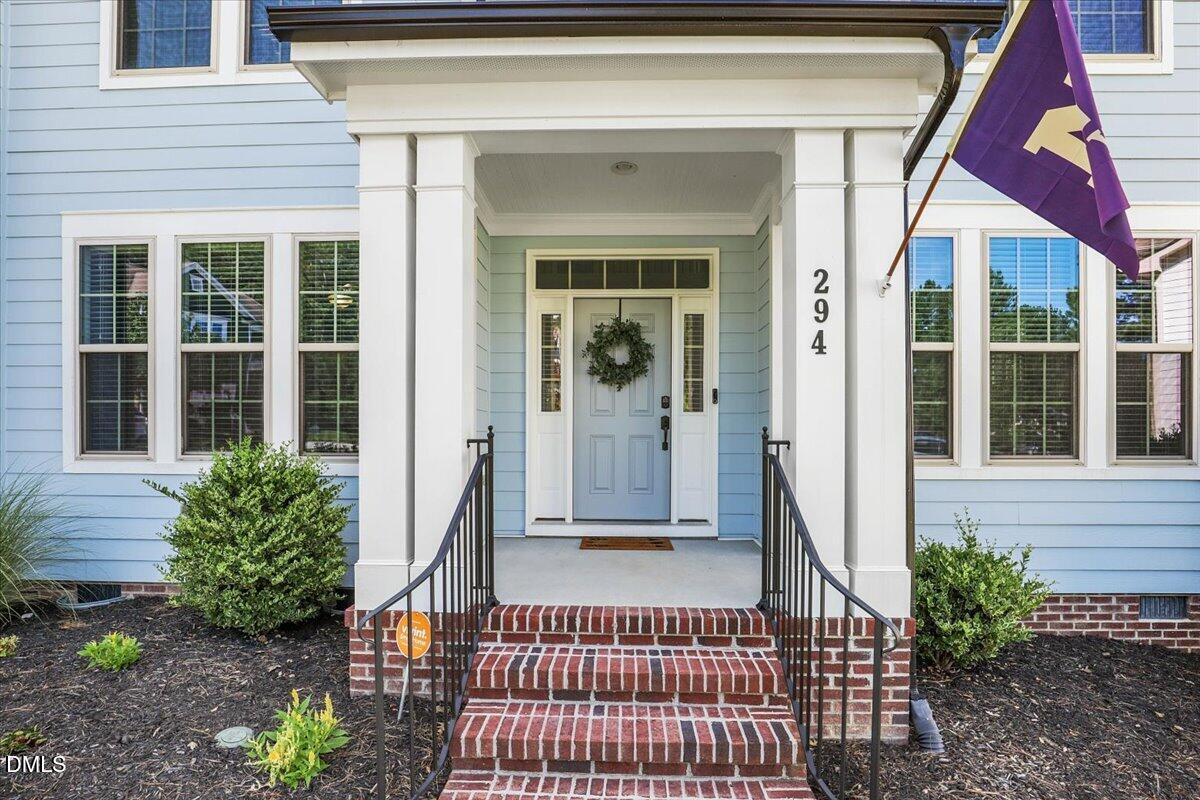 294 Dongola Street