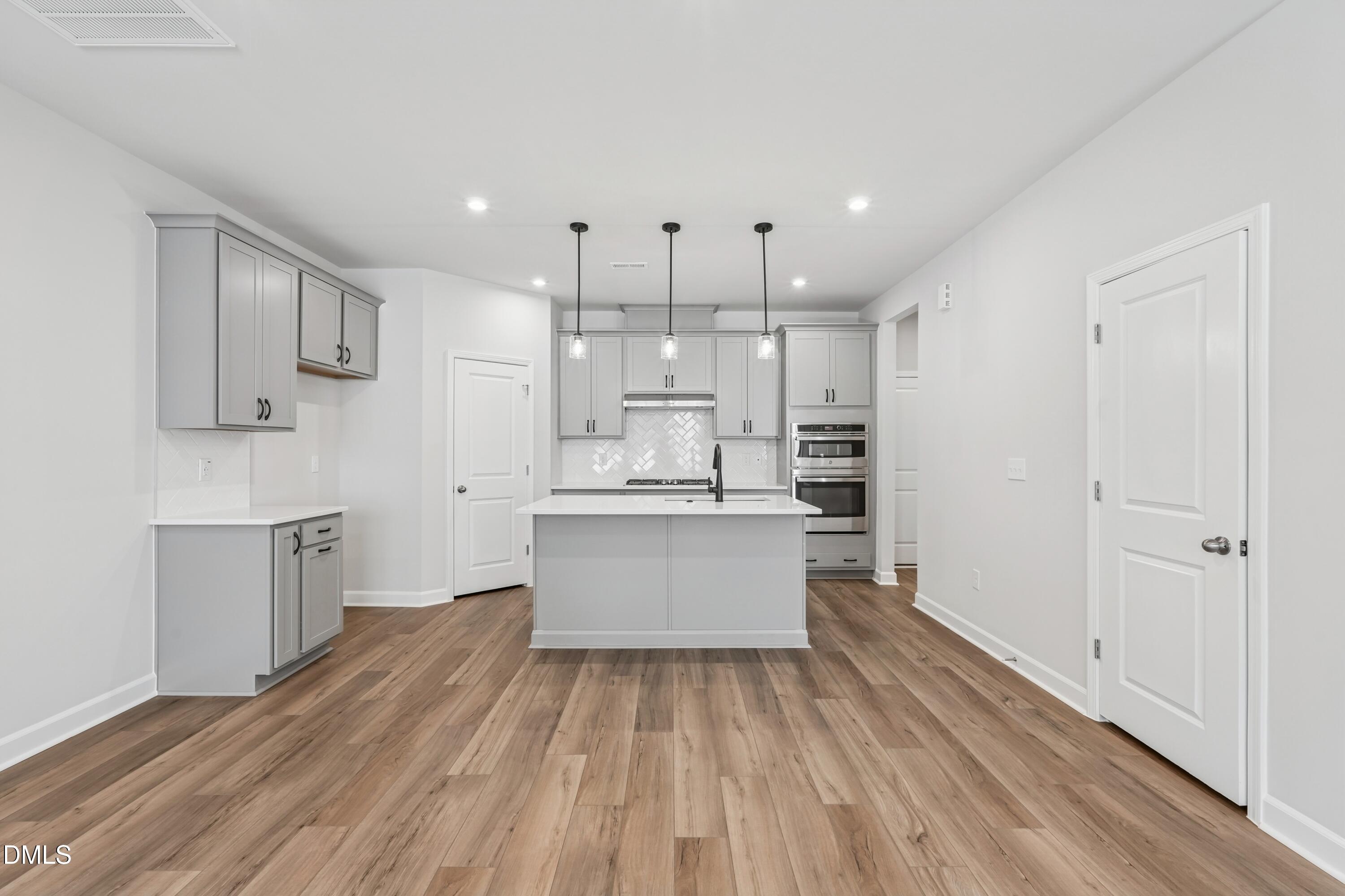 606 Brackenberry Alley