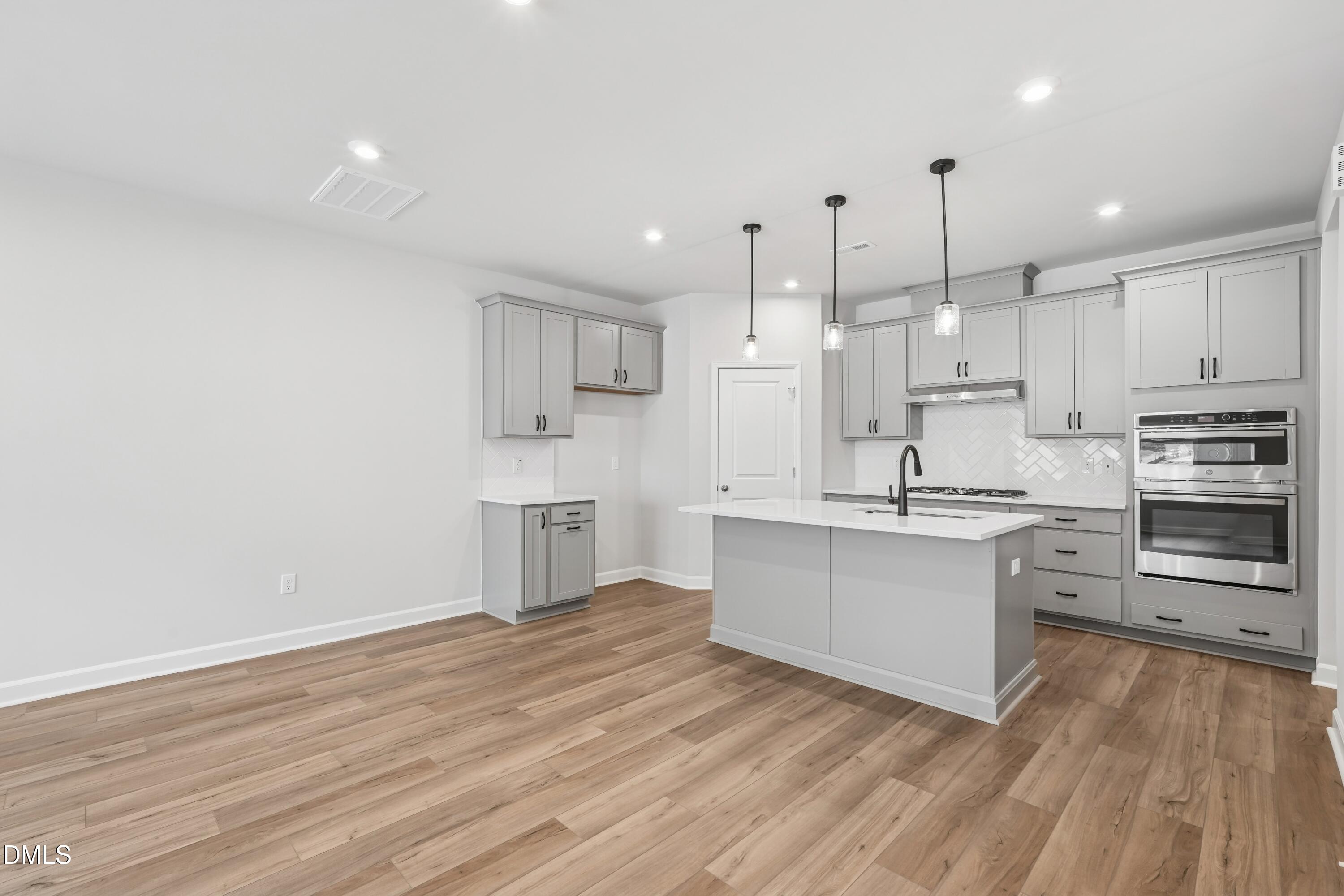 606 Brackenberry Alley