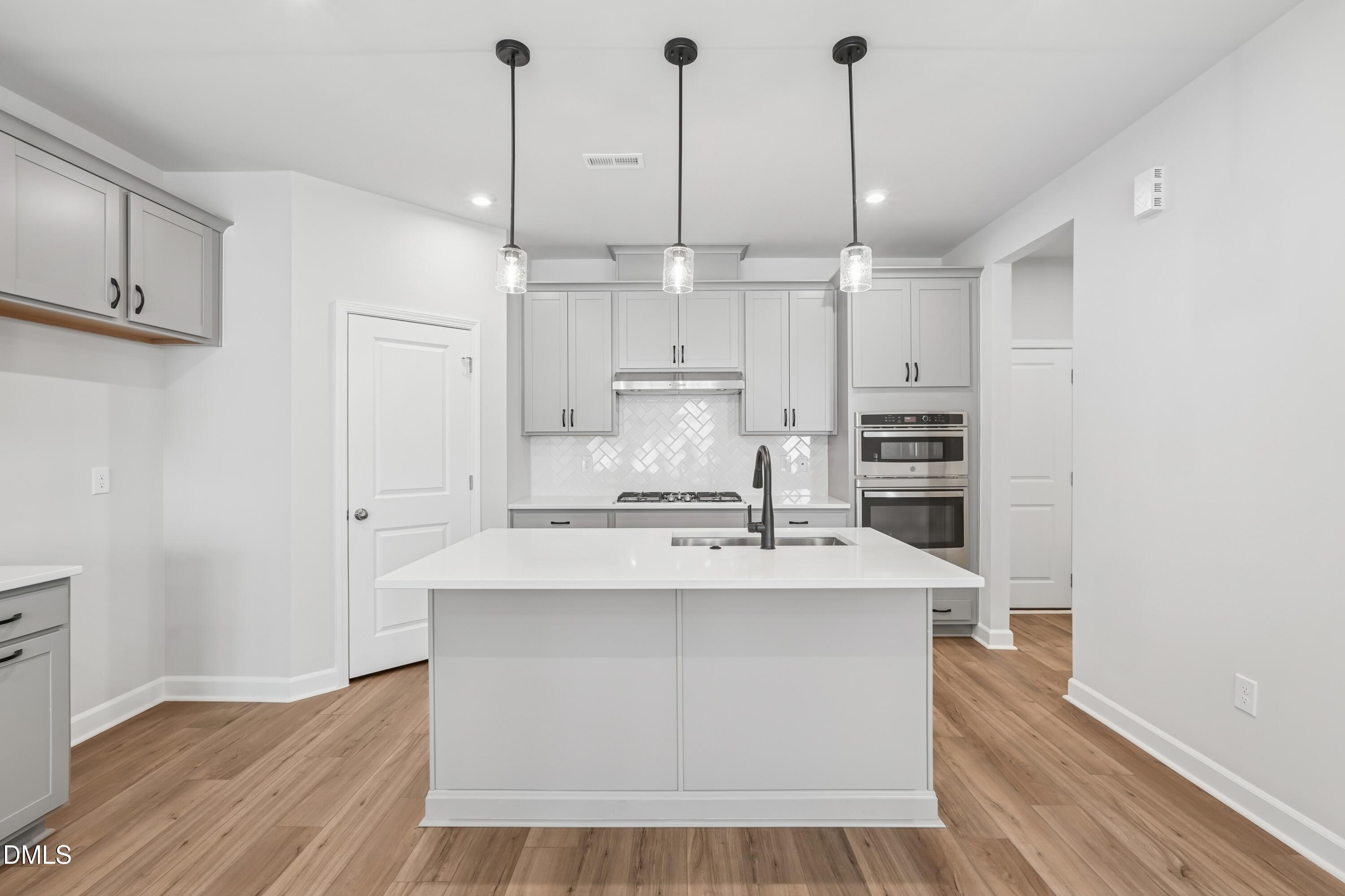 606 Brackenberry Alley