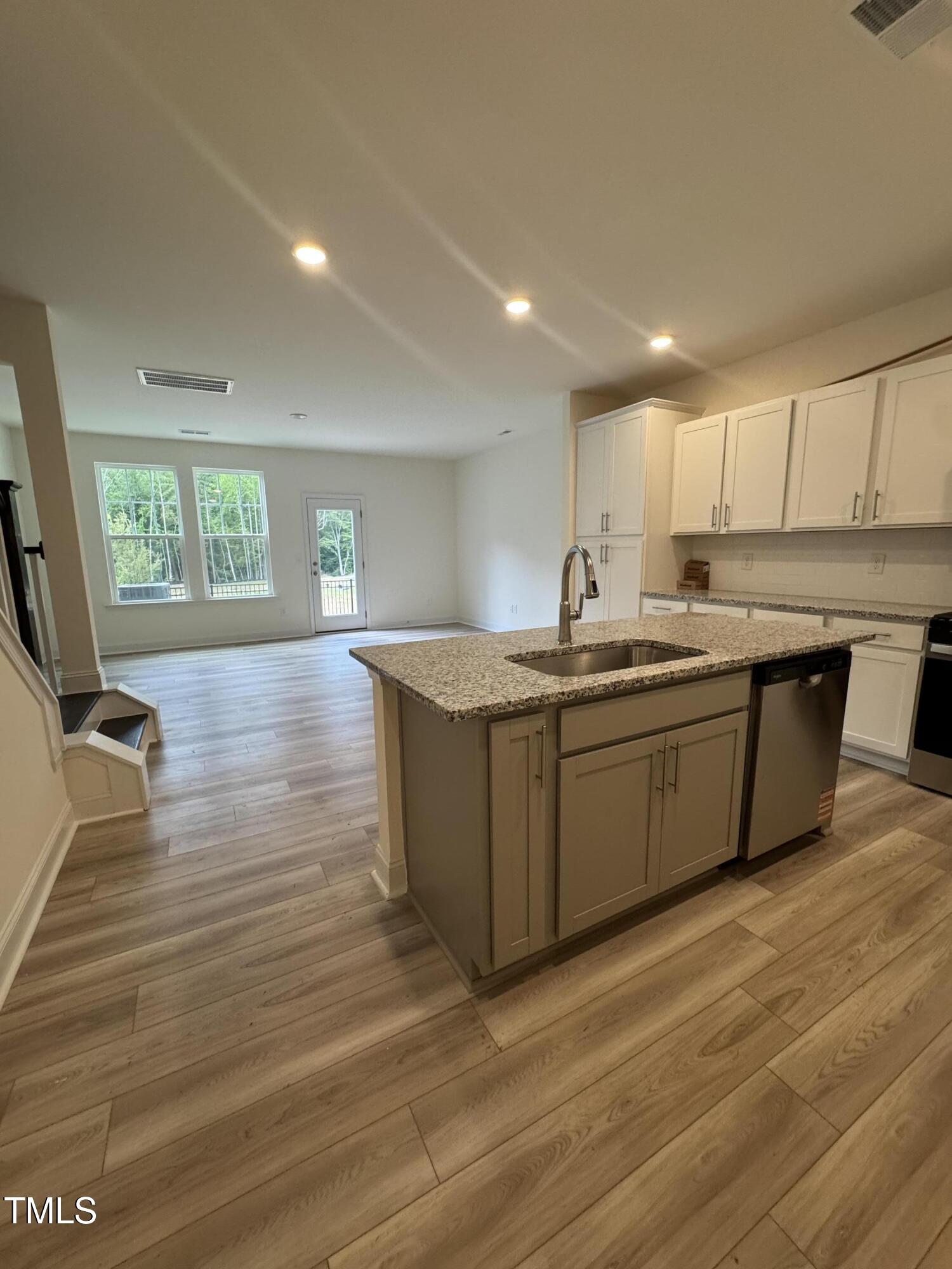 1255 Hammond Drive