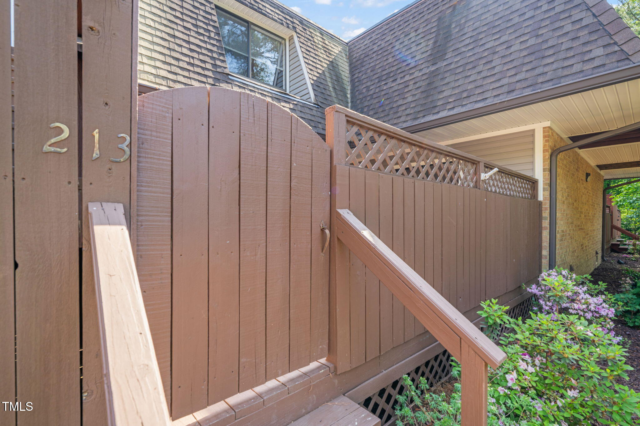 213 Summerwalk Circle