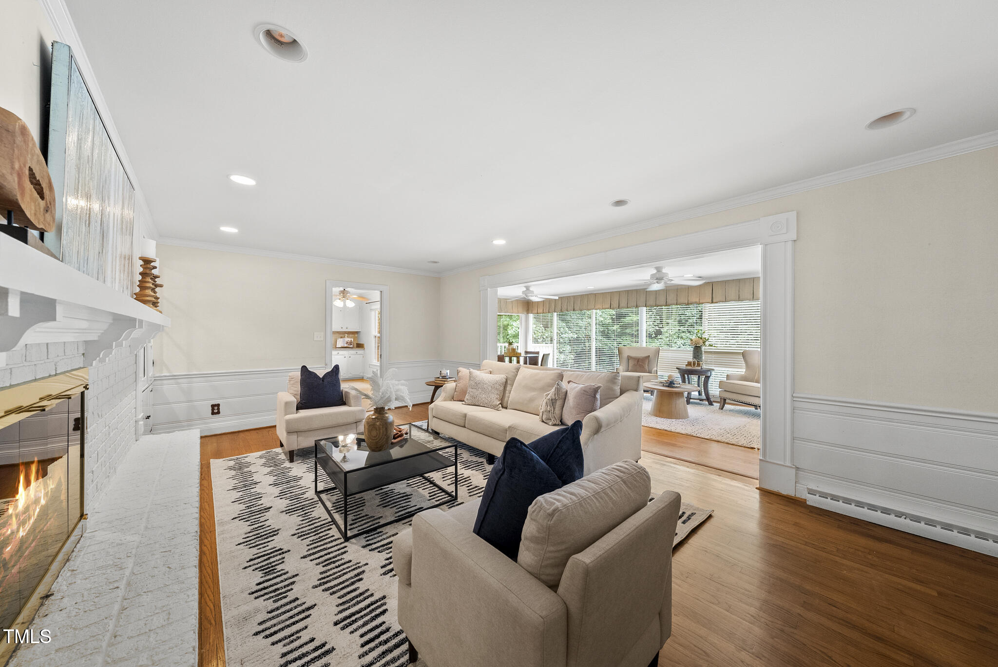 1401 Granada Drive
