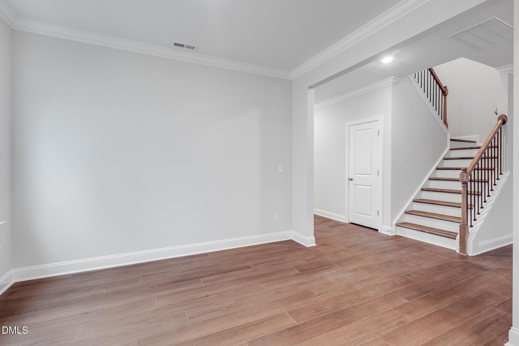 4326 Laurel Pond Way