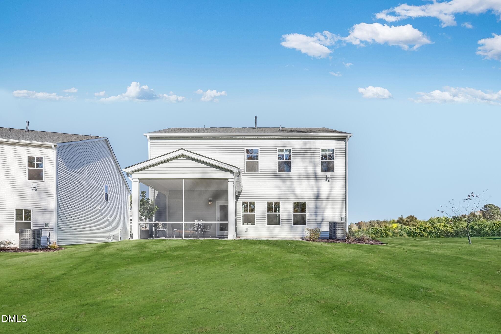 4326 Laurel Pond Way