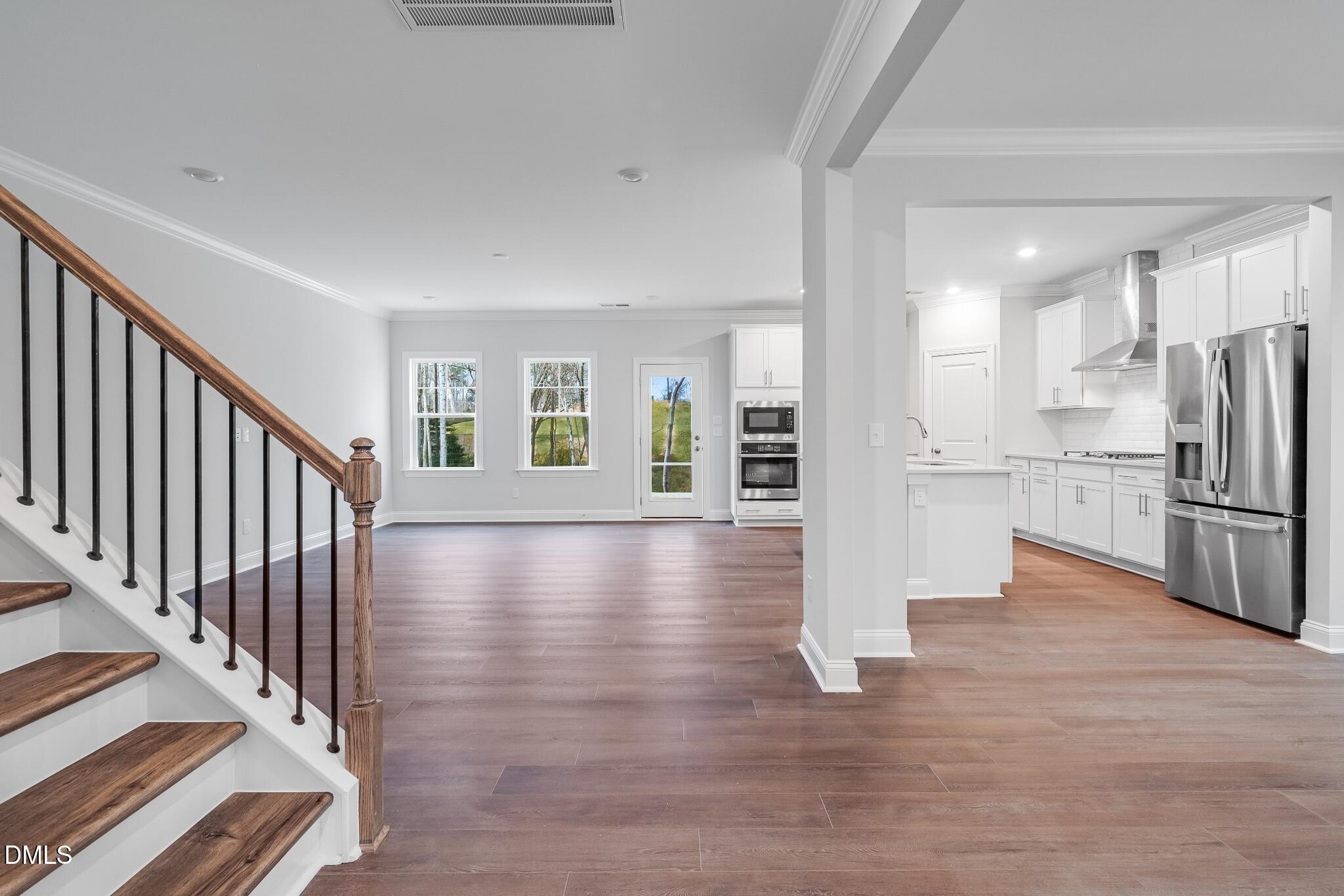 4326 Laurel Pond Way