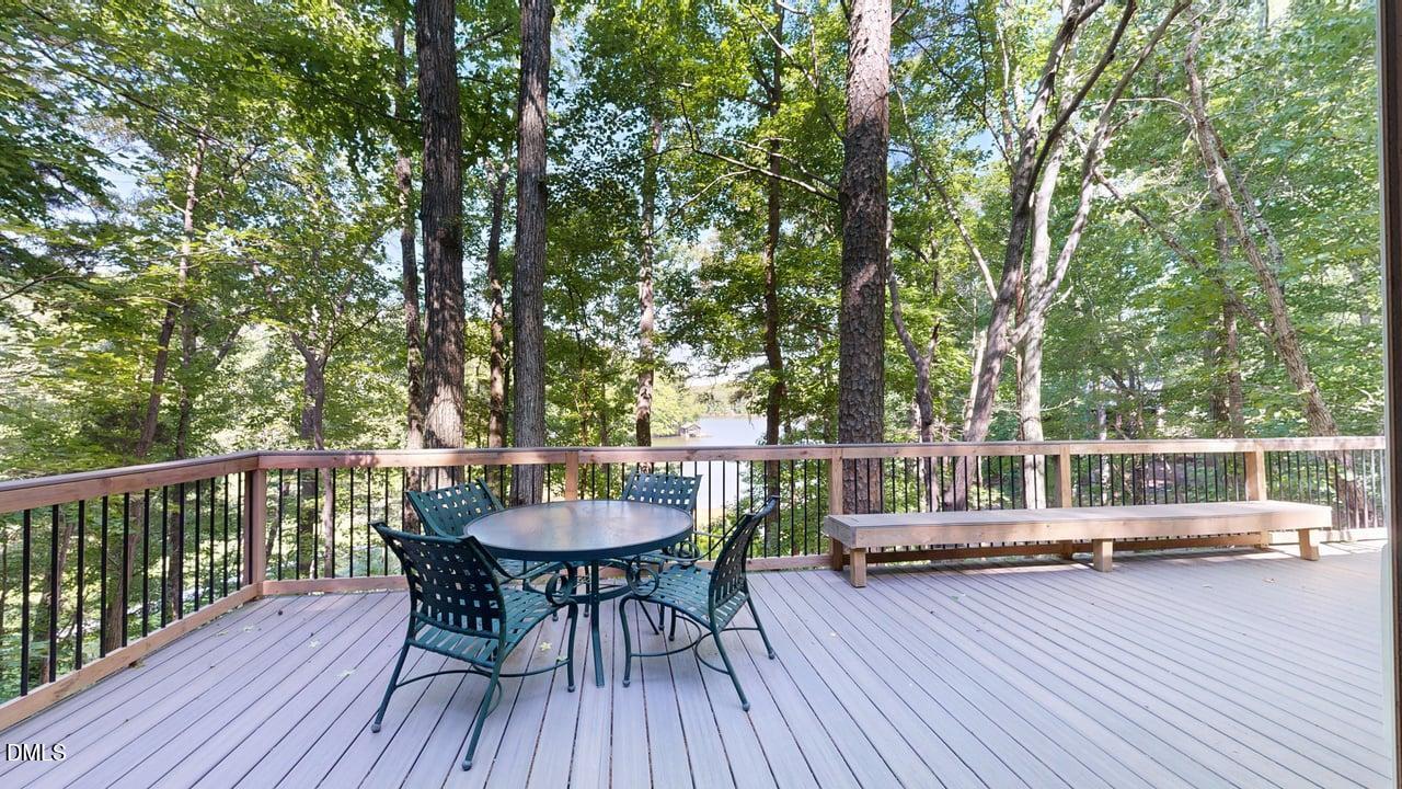 152 Duke Lane