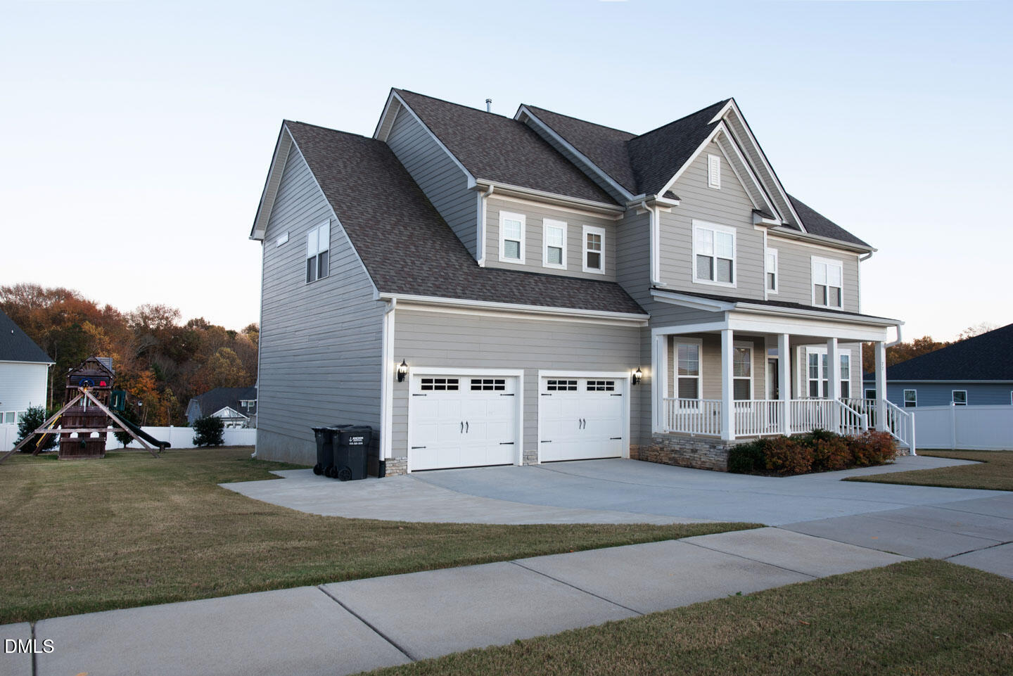 77 Ravensworth Drive