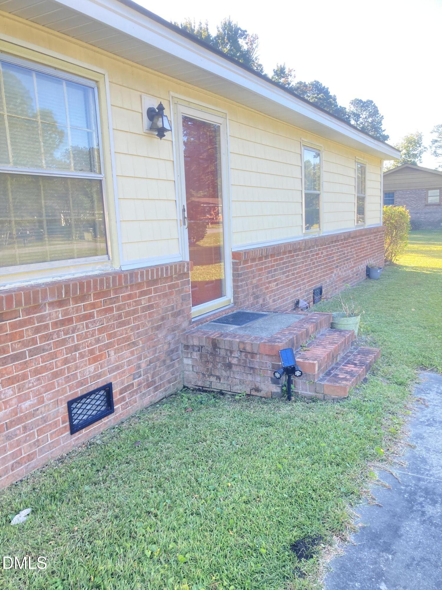 1418 Mockingbird Lane