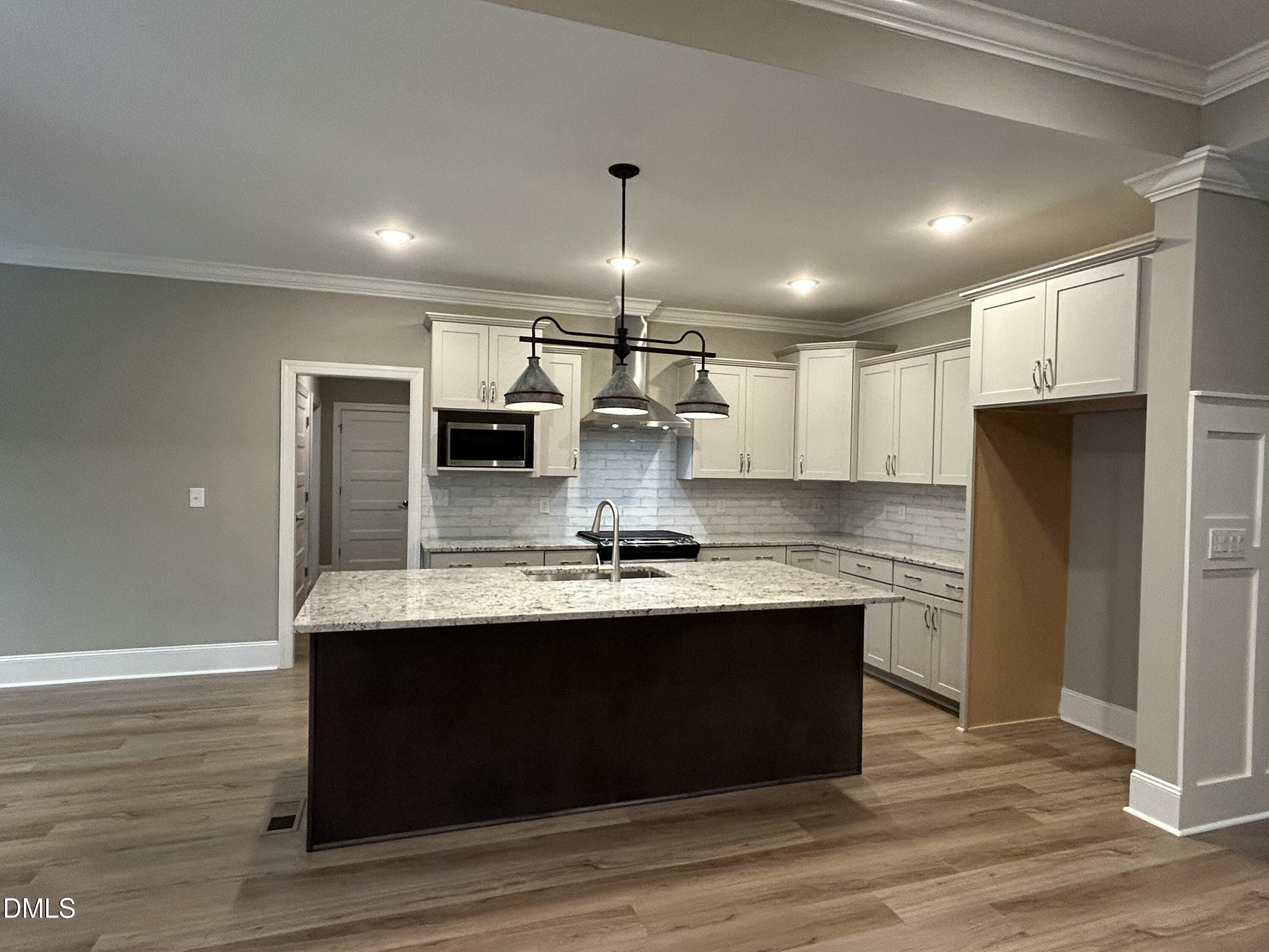 40 Yellowstone Court