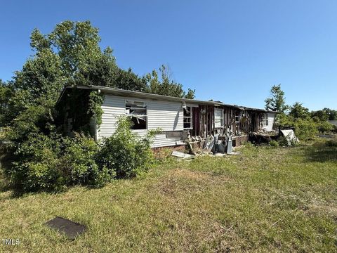 7130 Hypony Trail Parkton NC 28371