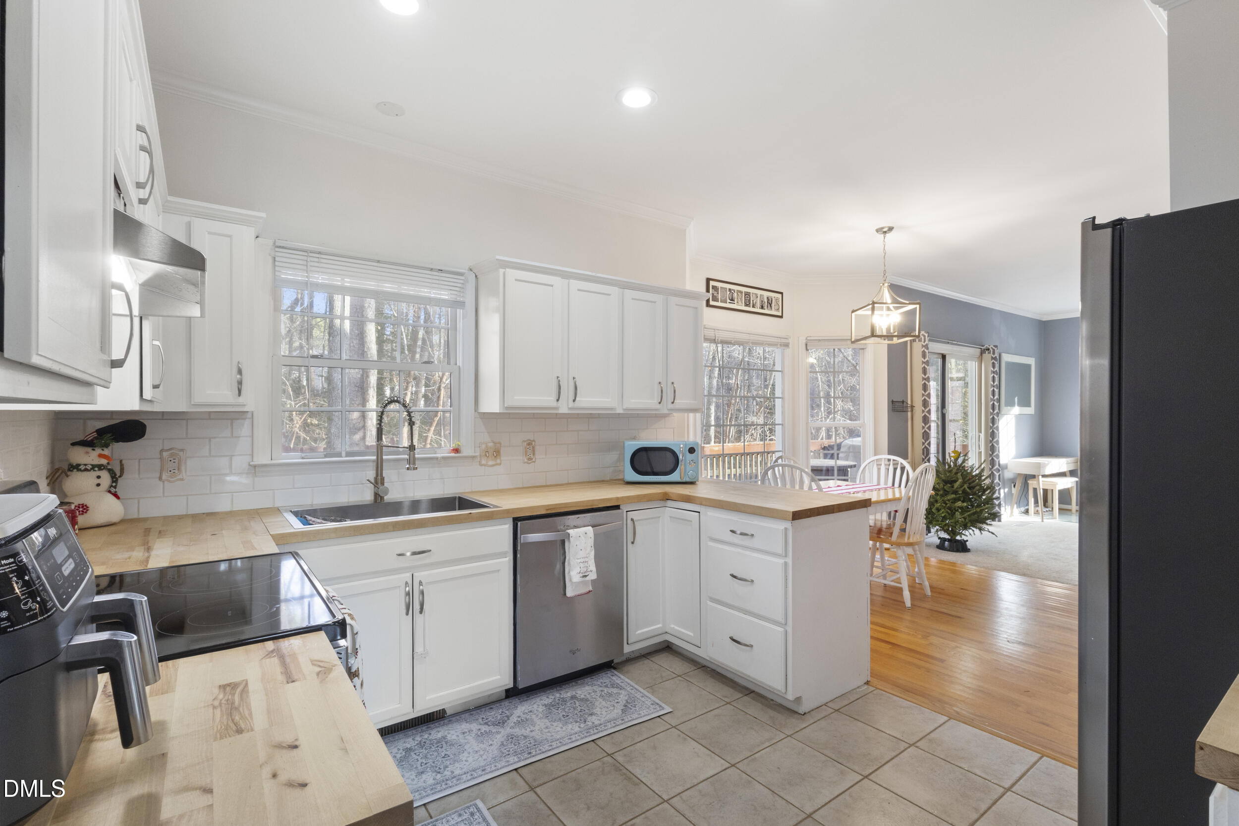 207 Forest Run Place