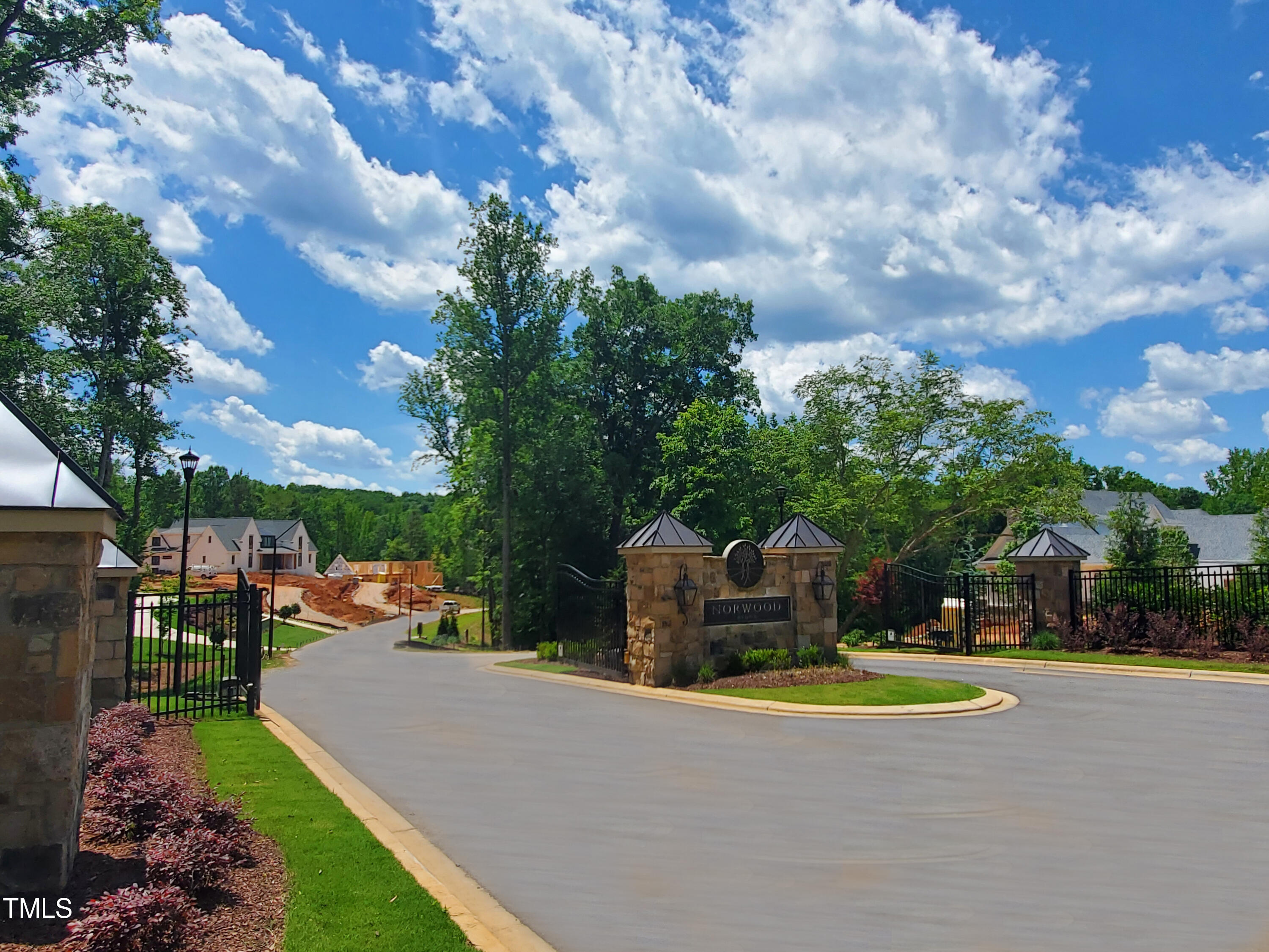 401 Canyon Crest Court