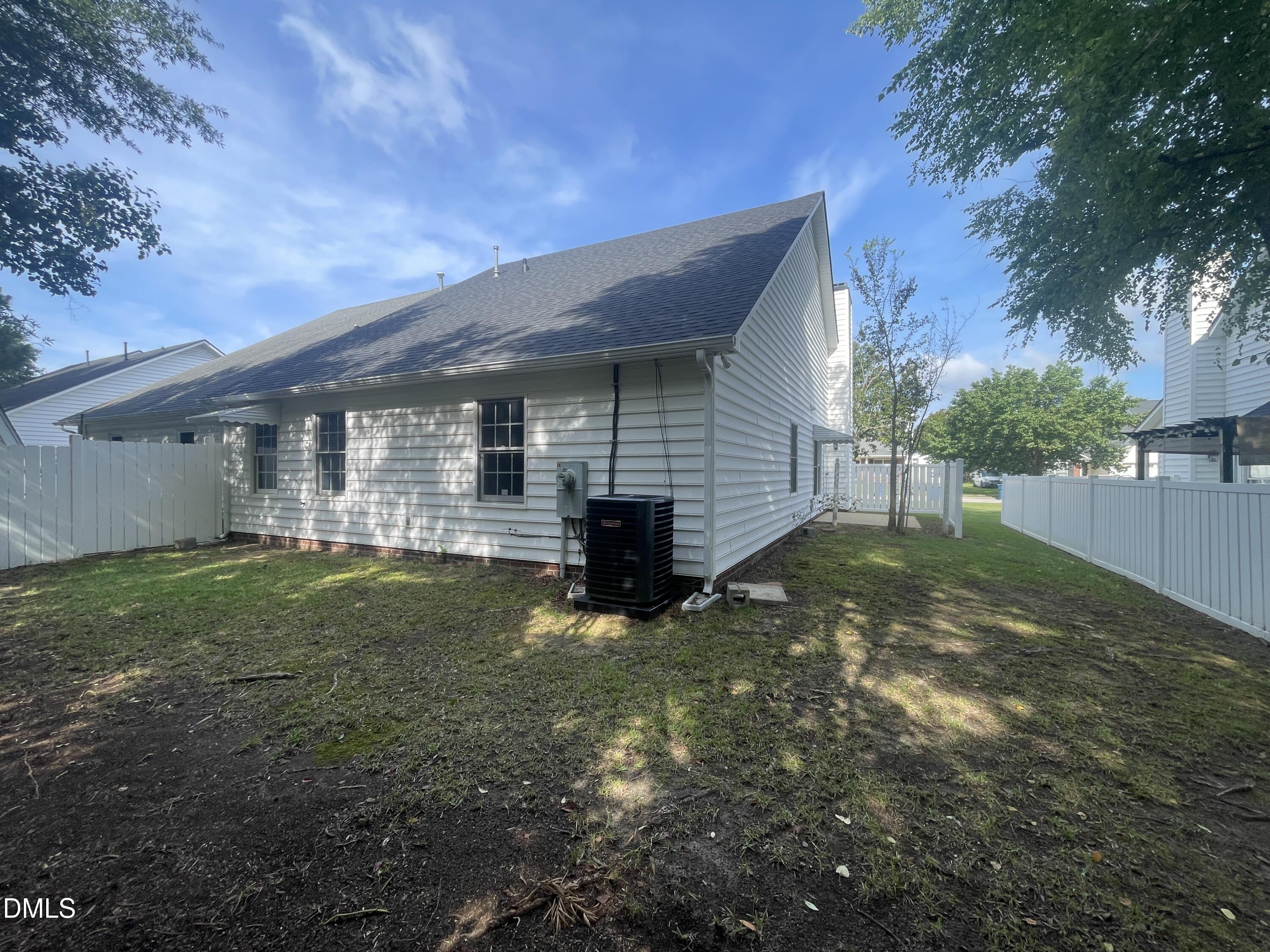 109 Fairwoods Court