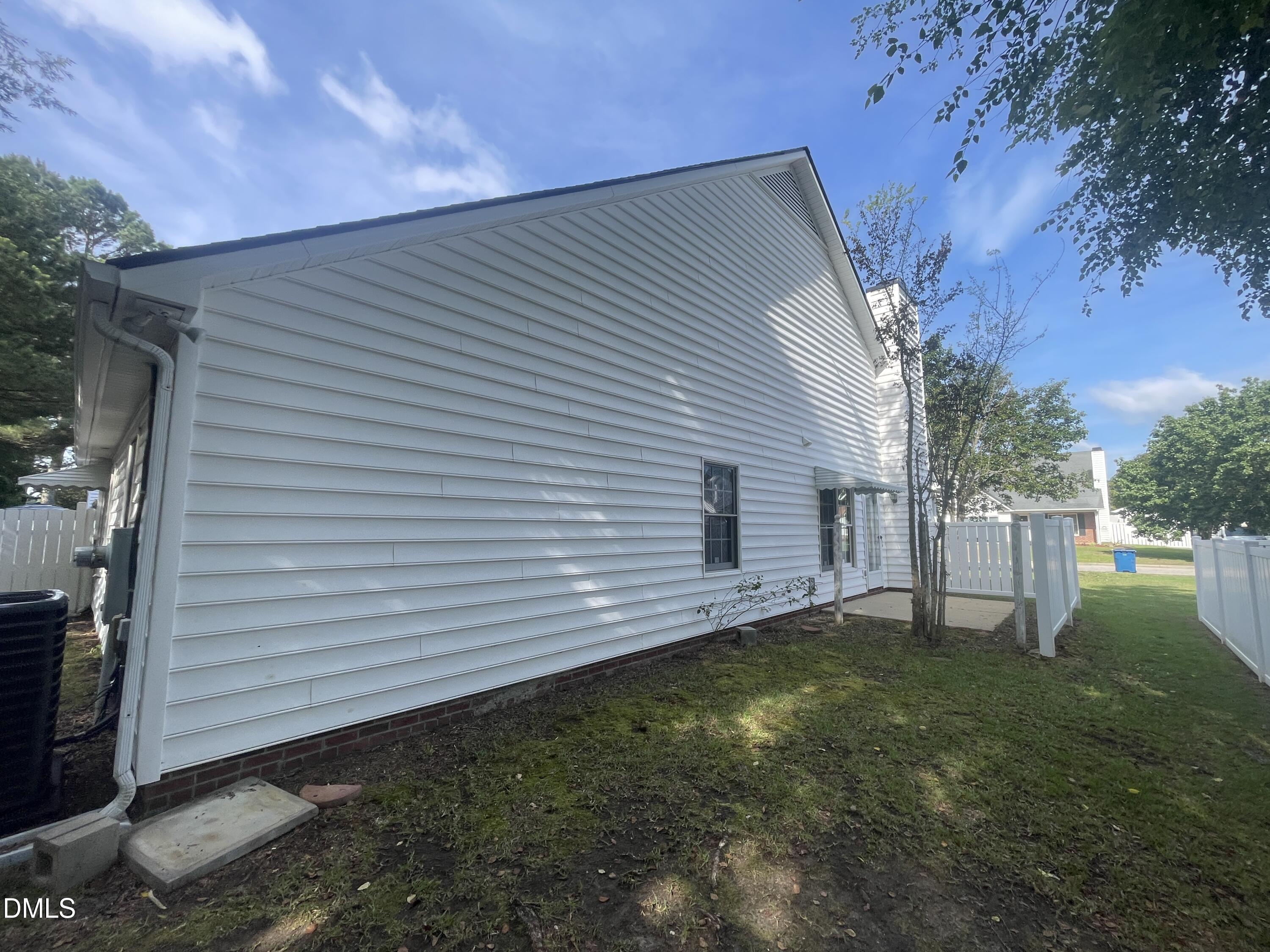 109 Fairwoods Court