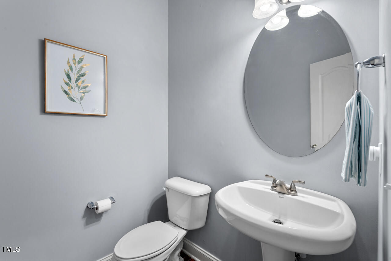 Durham, North Carolina 27707, United States, 4 Bedrooms Bedrooms, ,4 BathroomsBathrooms,Residential,Pending,82346