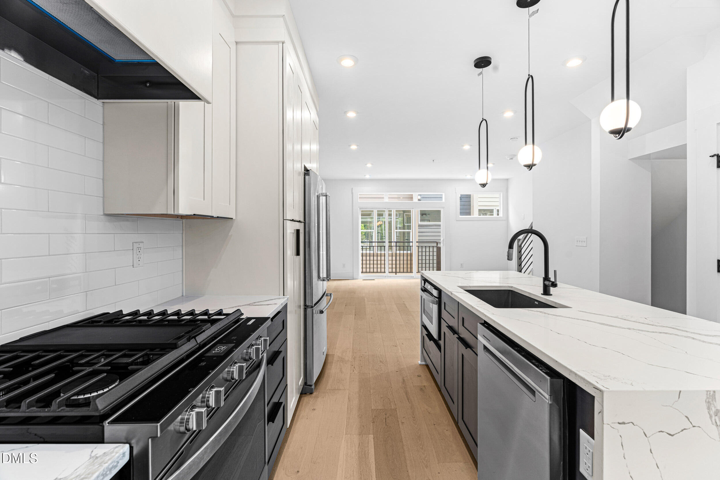 10 Seawell Avenue 102