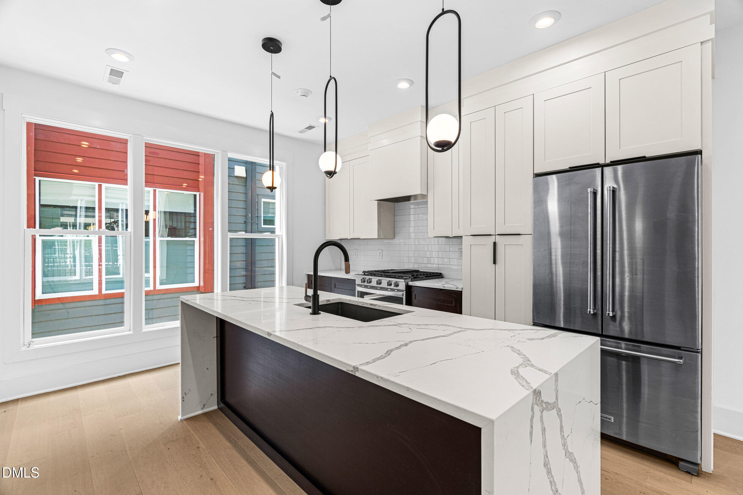 10 Seawell Avenue 102