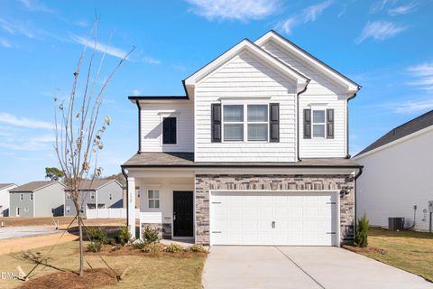 172 Courtside Drive Dunn NC 28334