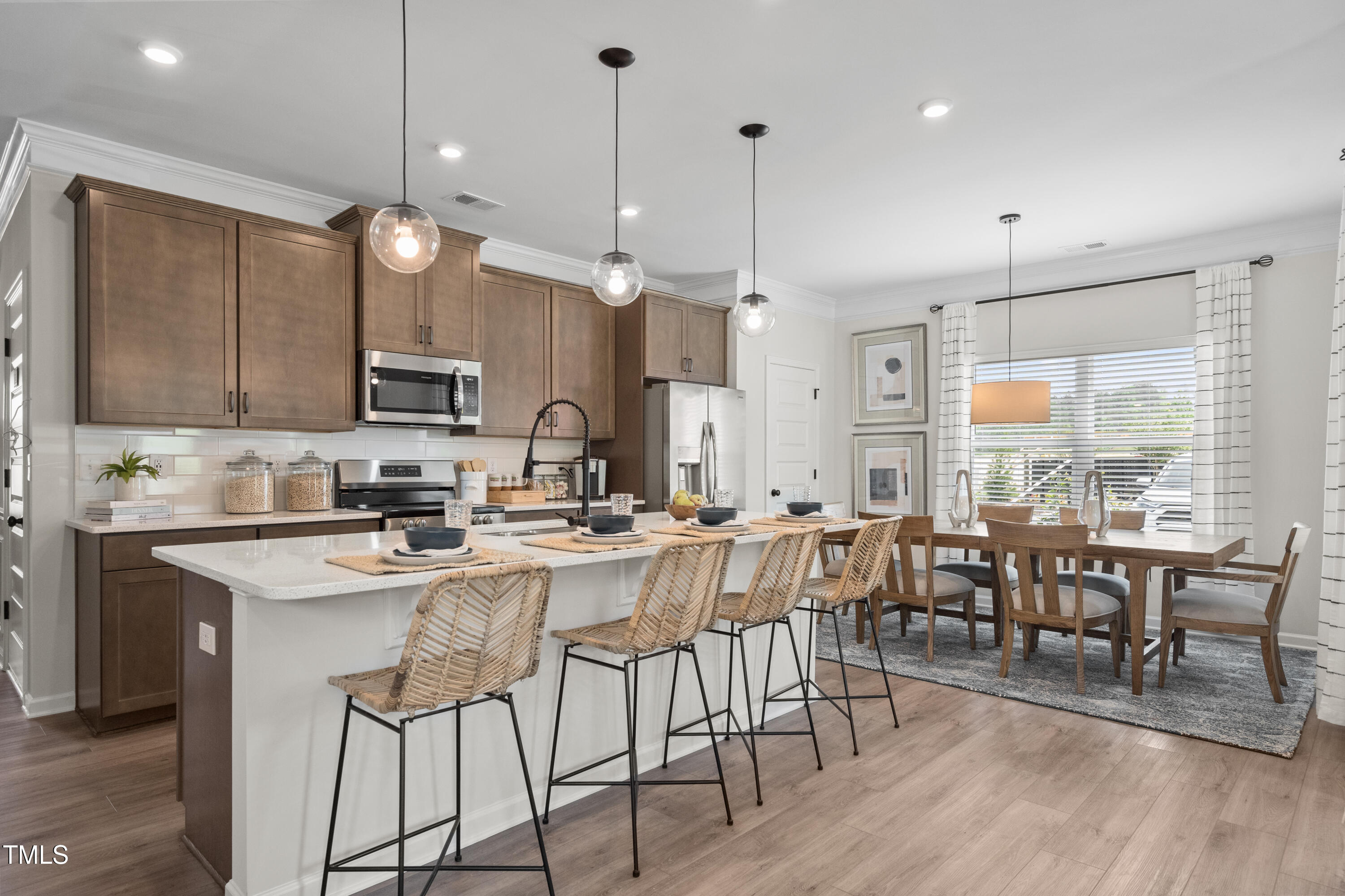 172 Courtside Drive