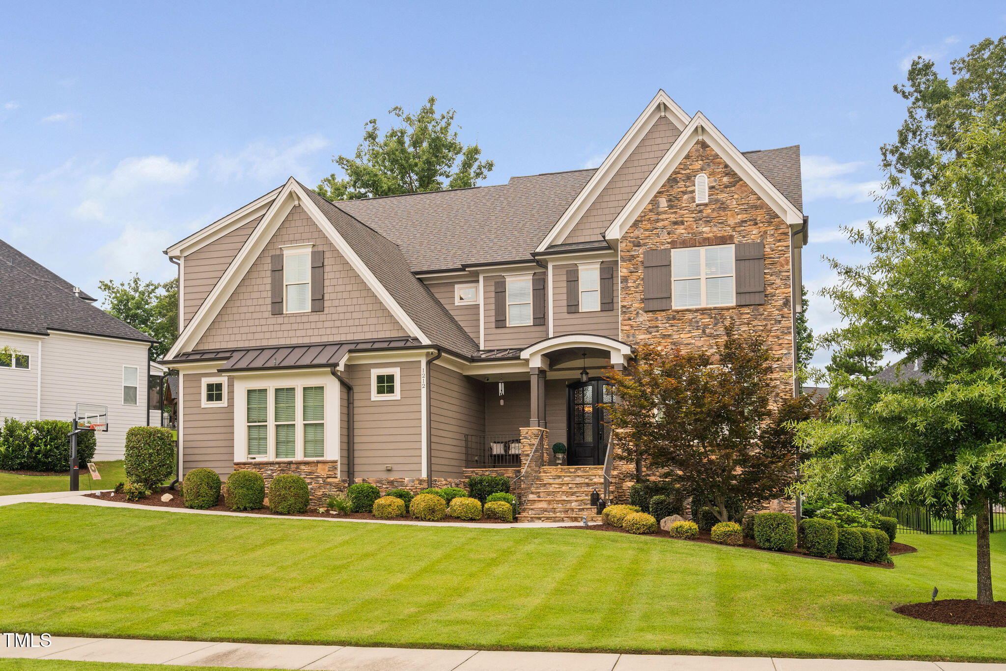 1212 Mackinaw Drive