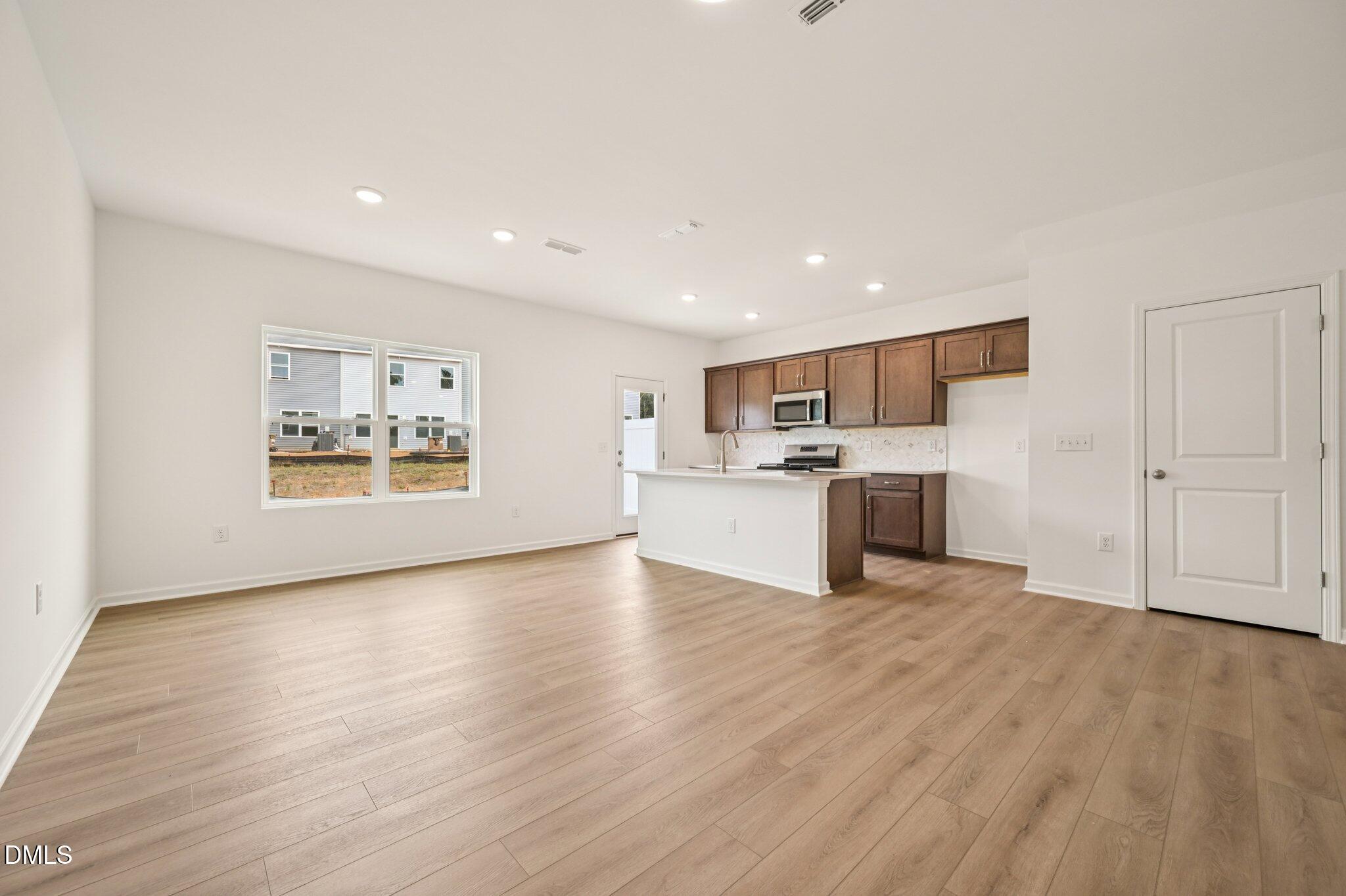 600 Rosy Court