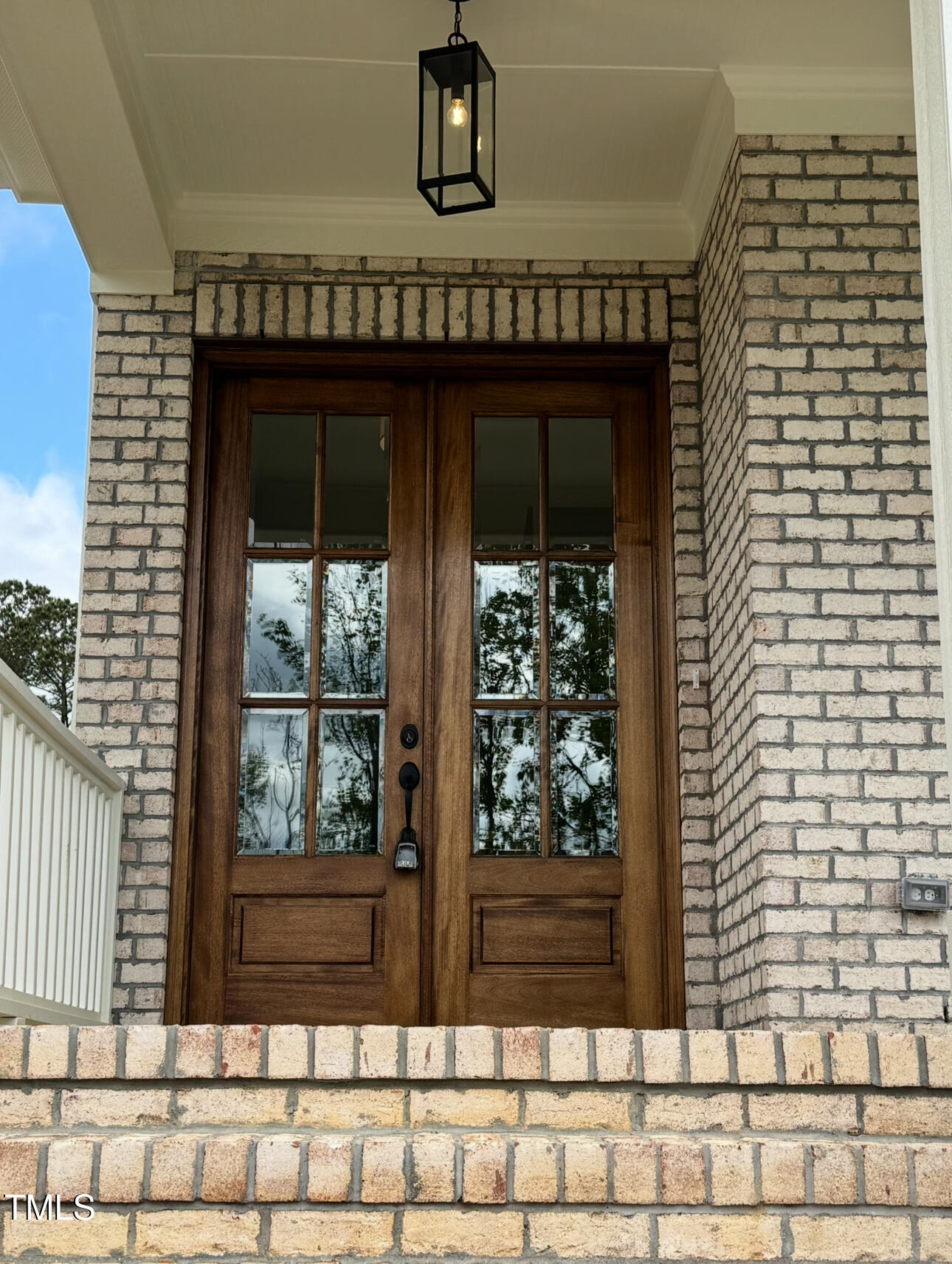 1229 Azalea Garden Circle