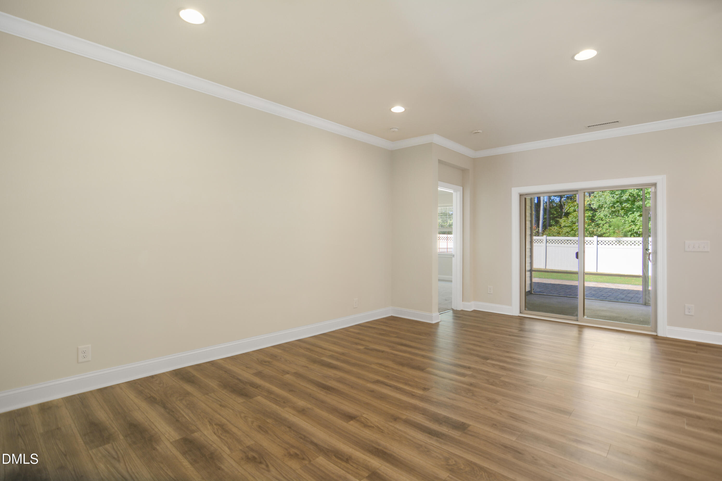 3112 Mavisbank Circle