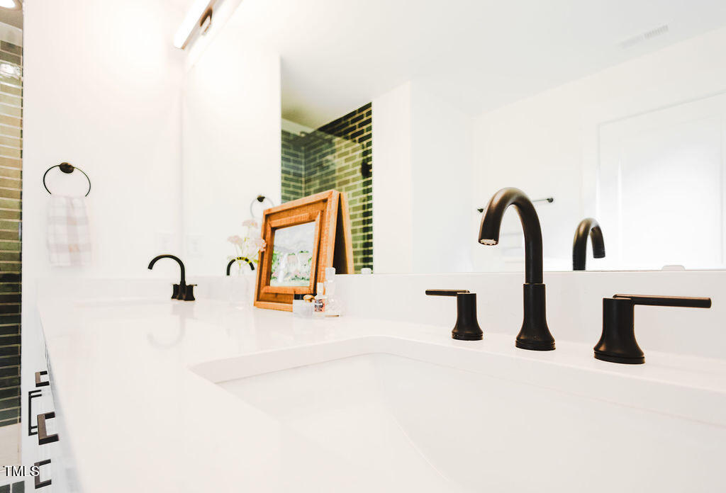 Durham, North Carolina 27704, United States, 4 Bedrooms Bedrooms, ,4 BathroomsBathrooms,Residential,Active,156895