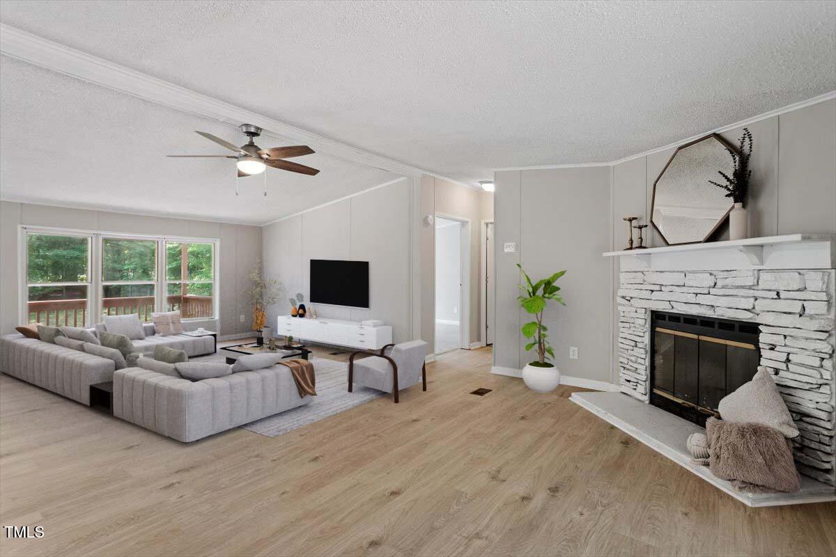 141 S Creek Drive