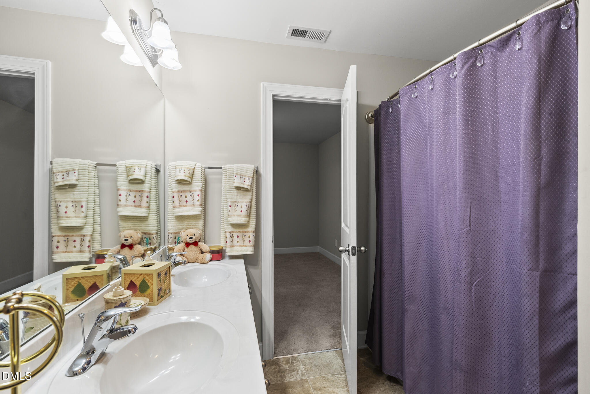 Durham, North Carolina 27703, United States, 4 Bedrooms Bedrooms, ,5 BathroomsBathrooms,Residential,Active,210313