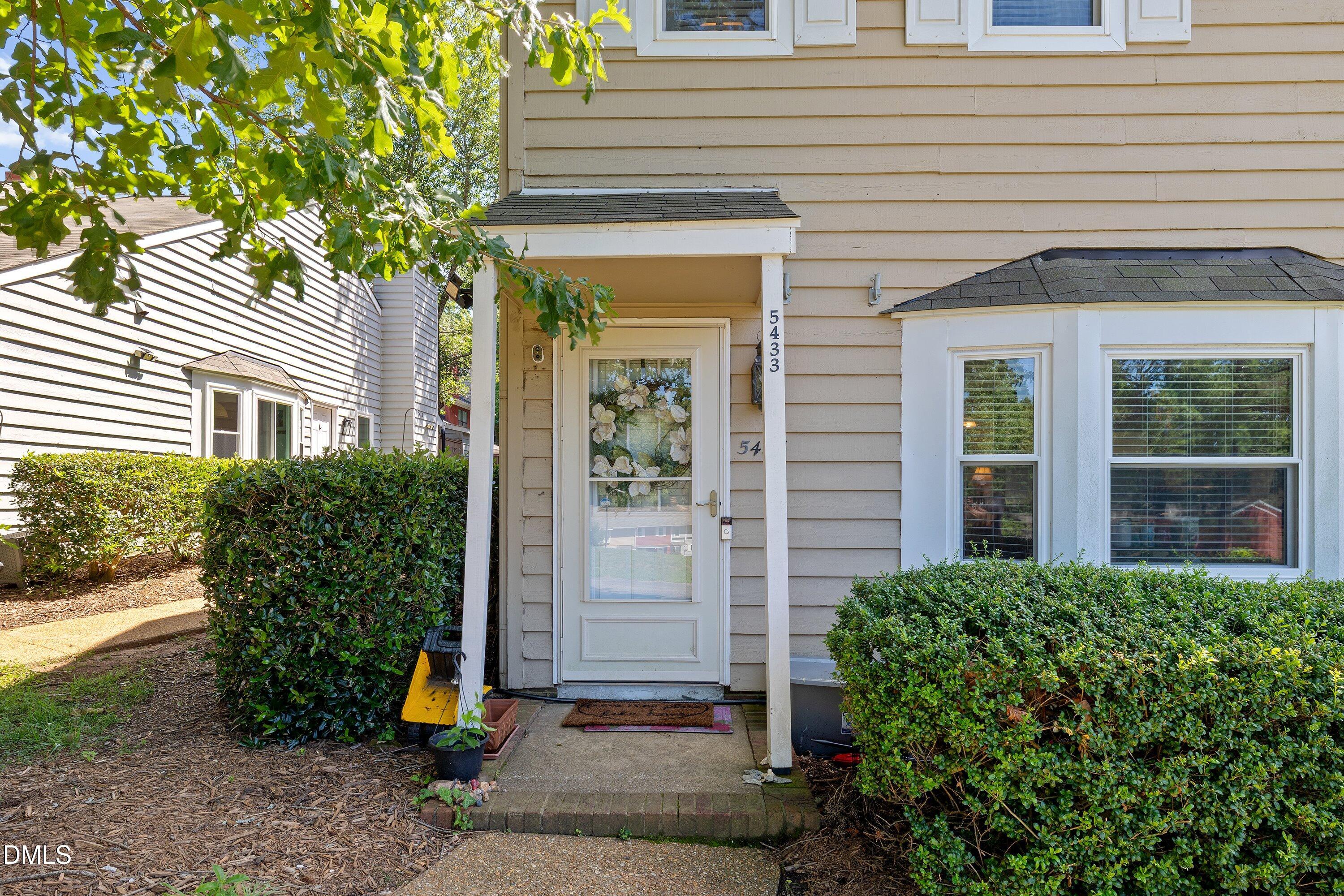 5433 Pine Top Circle